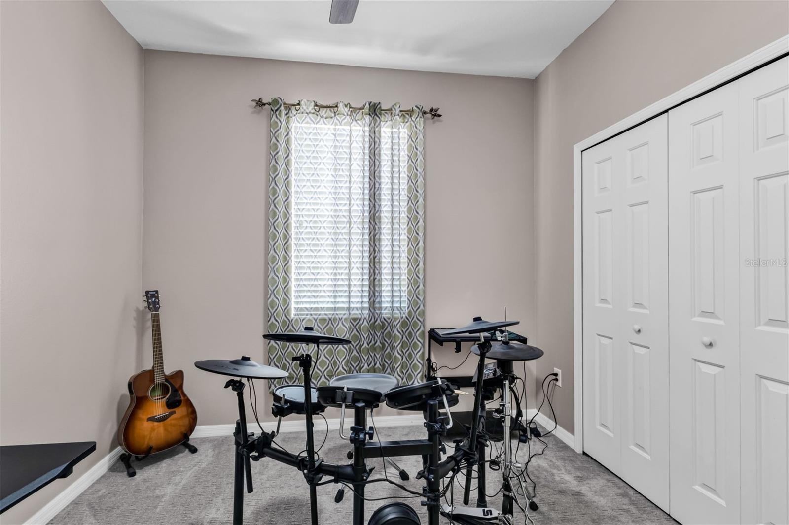 Image 16 of 30 For 3564 Parkridge Circle 30-203