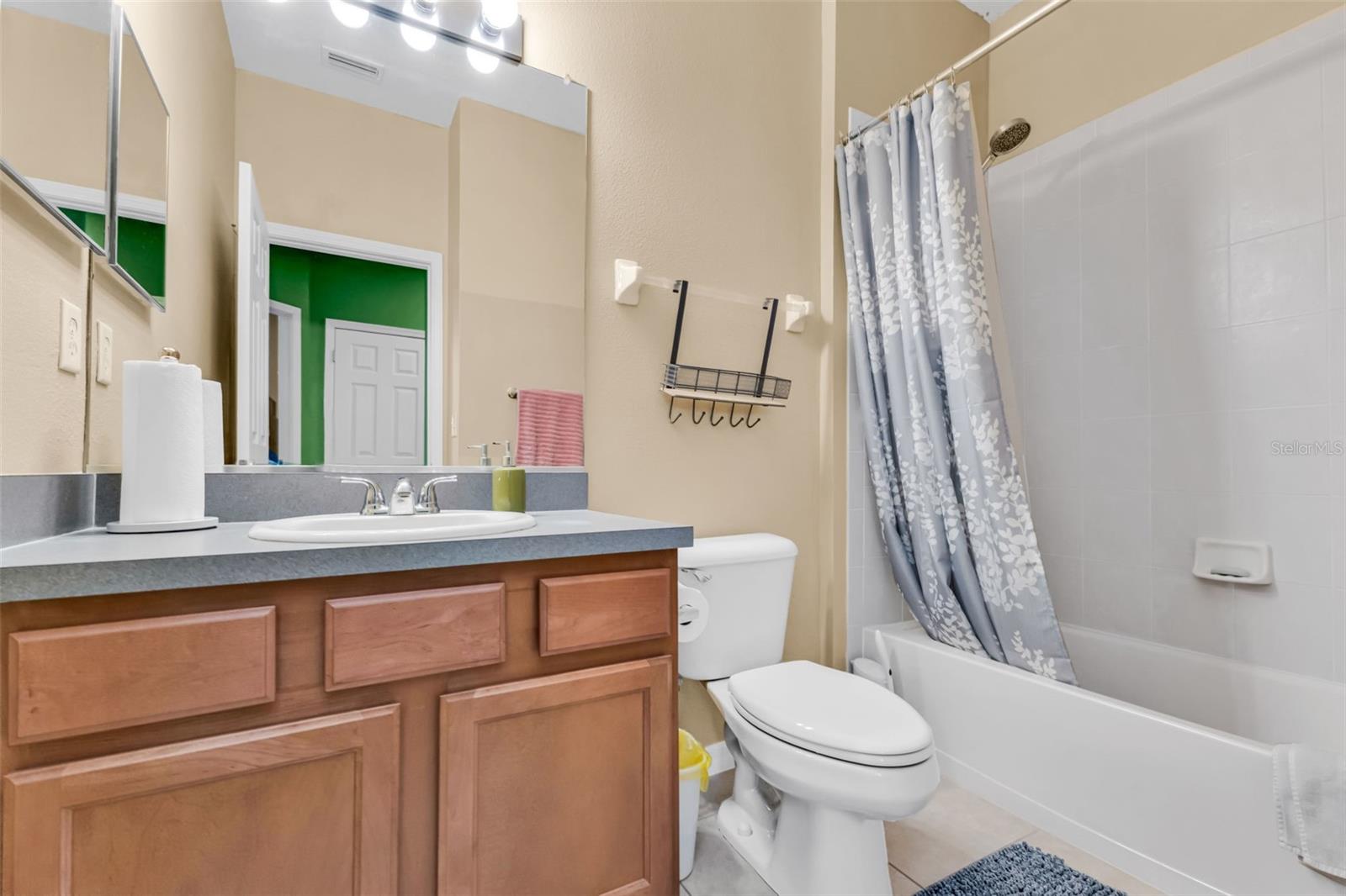 Image 22 of 30 For 3564 Parkridge Circle 30-203
