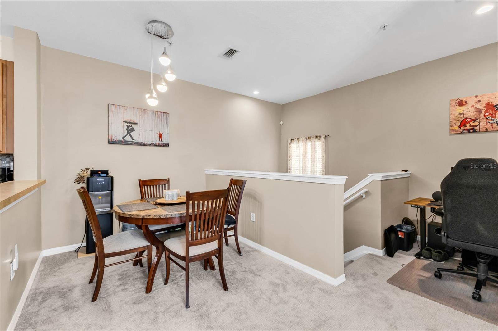 Image 6 of 30 For 3564 Parkridge Circle 30-203