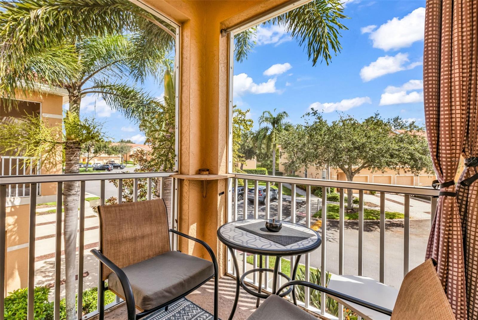 Image 8 of 30 For 3564 Parkridge Circle 30-203