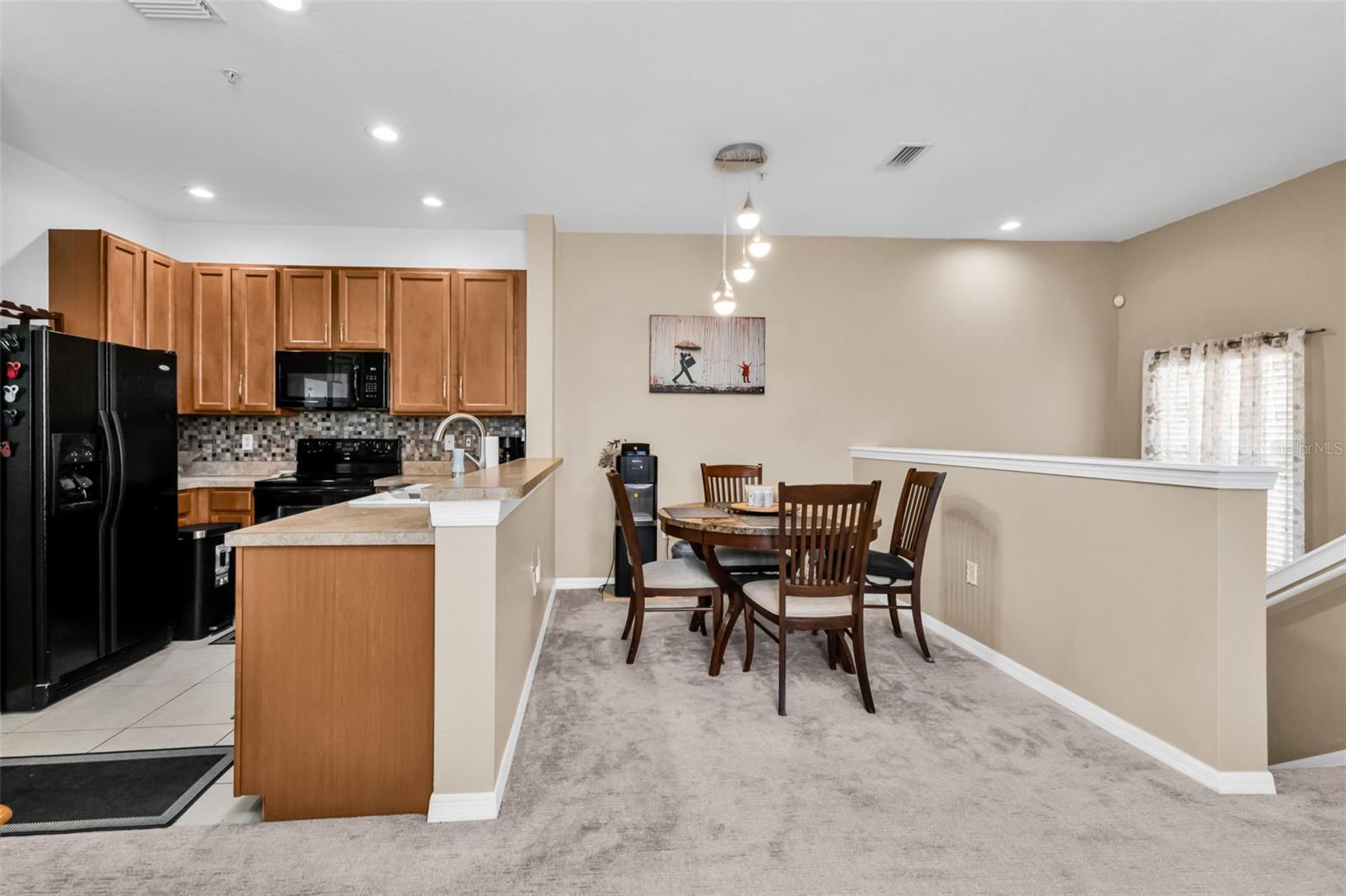 Image 9 of 30 For 3564 Parkridge Circle 30-203