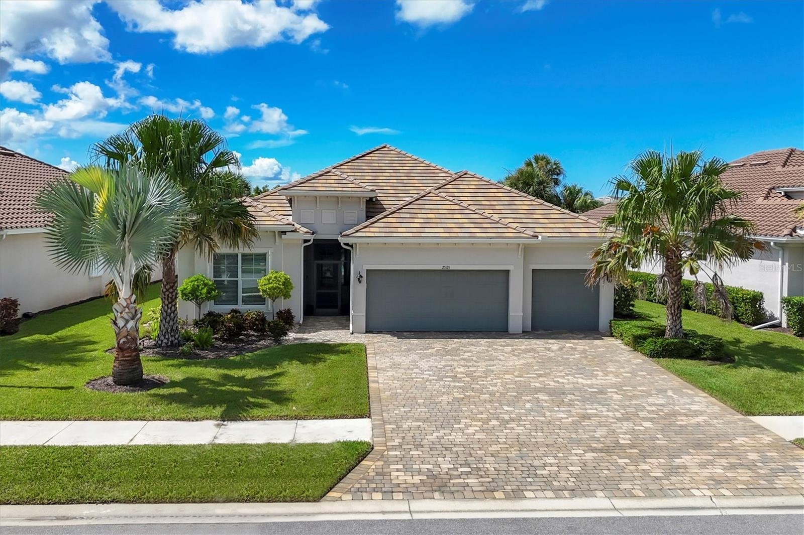 Image 5 of 68 For 25121 Golden Fern Drive