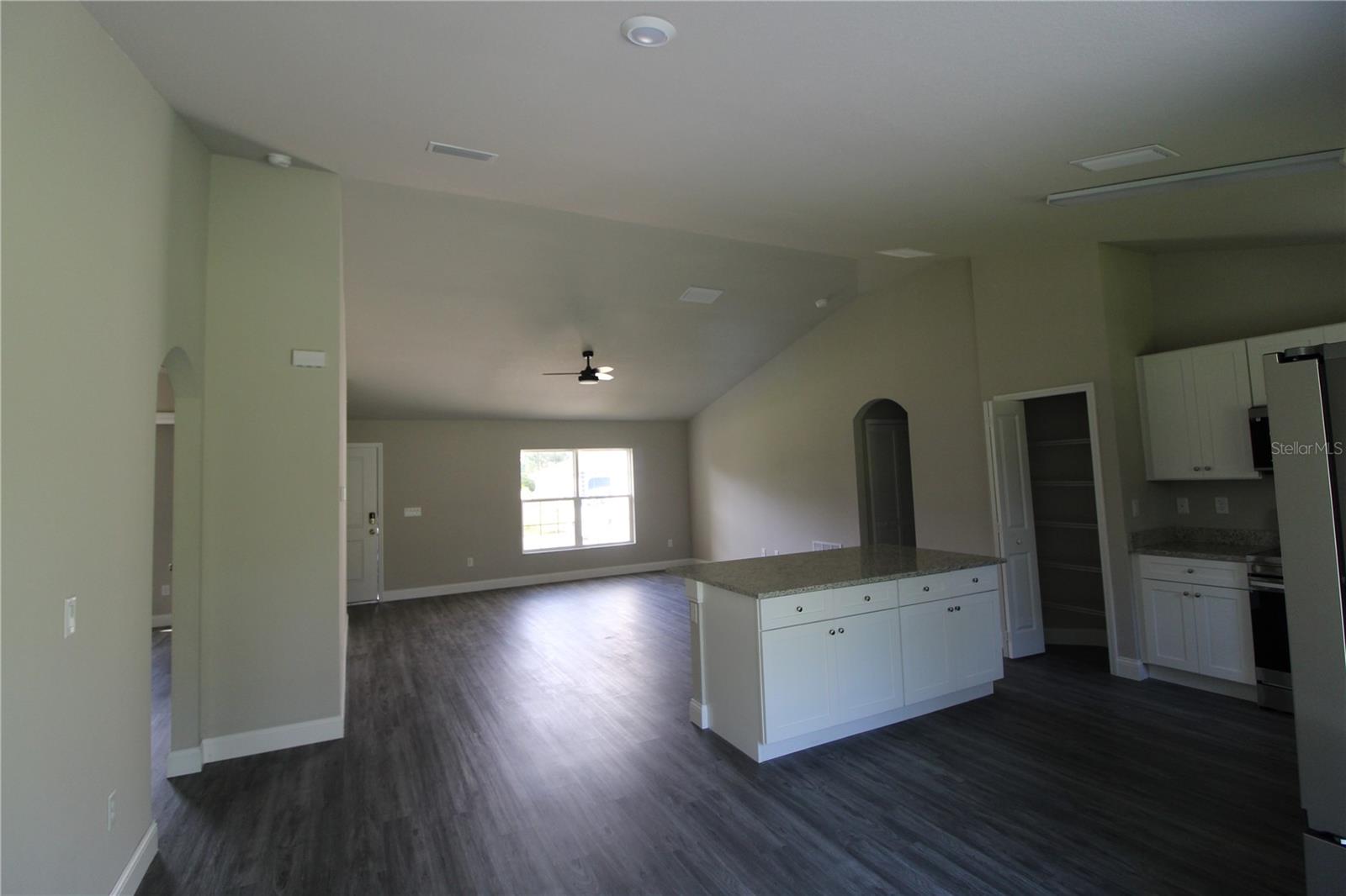 Image 21 of 25 For 23440 Corinne Avenue