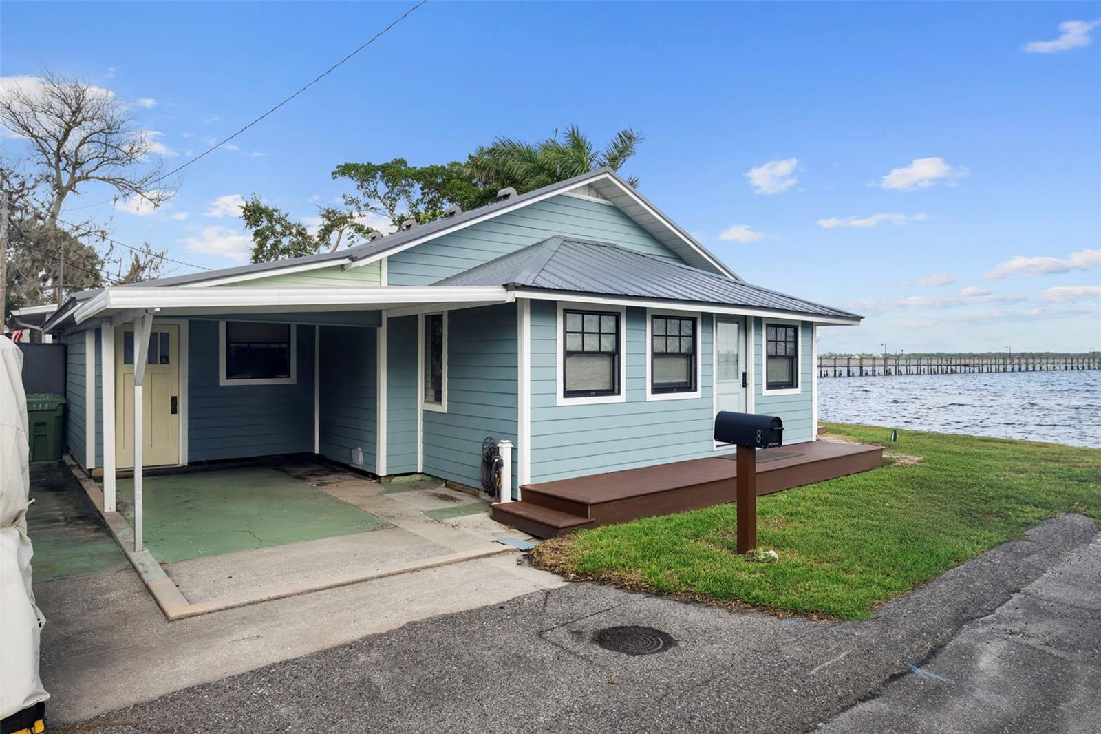 Image 2 of 29 For 8 Parkview Street