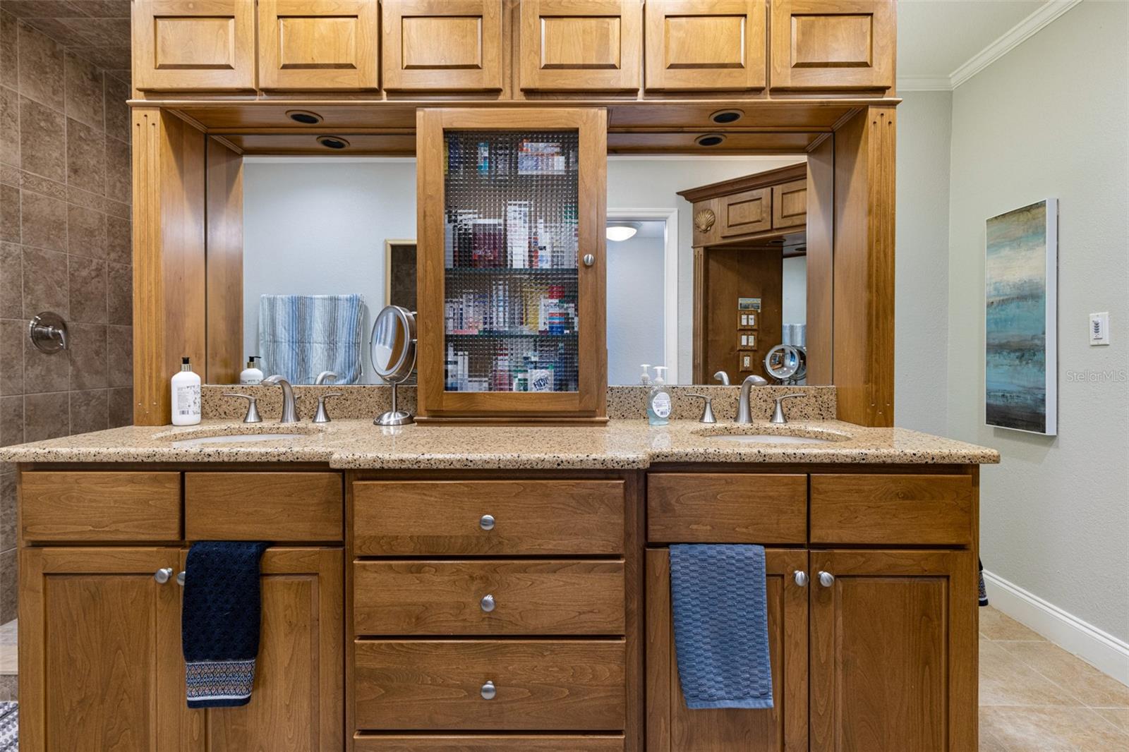 Image 27 of 56 For 3250 Southshore Drive 52b