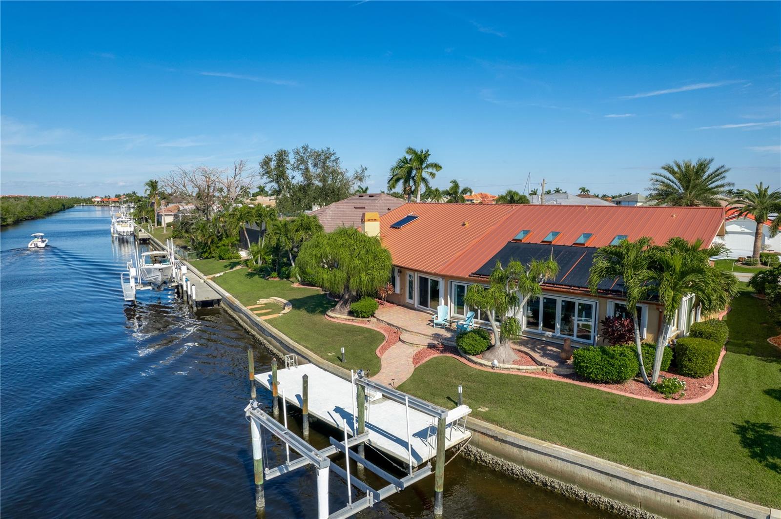 Image 11 of 70 For 2831 Deborah Drive