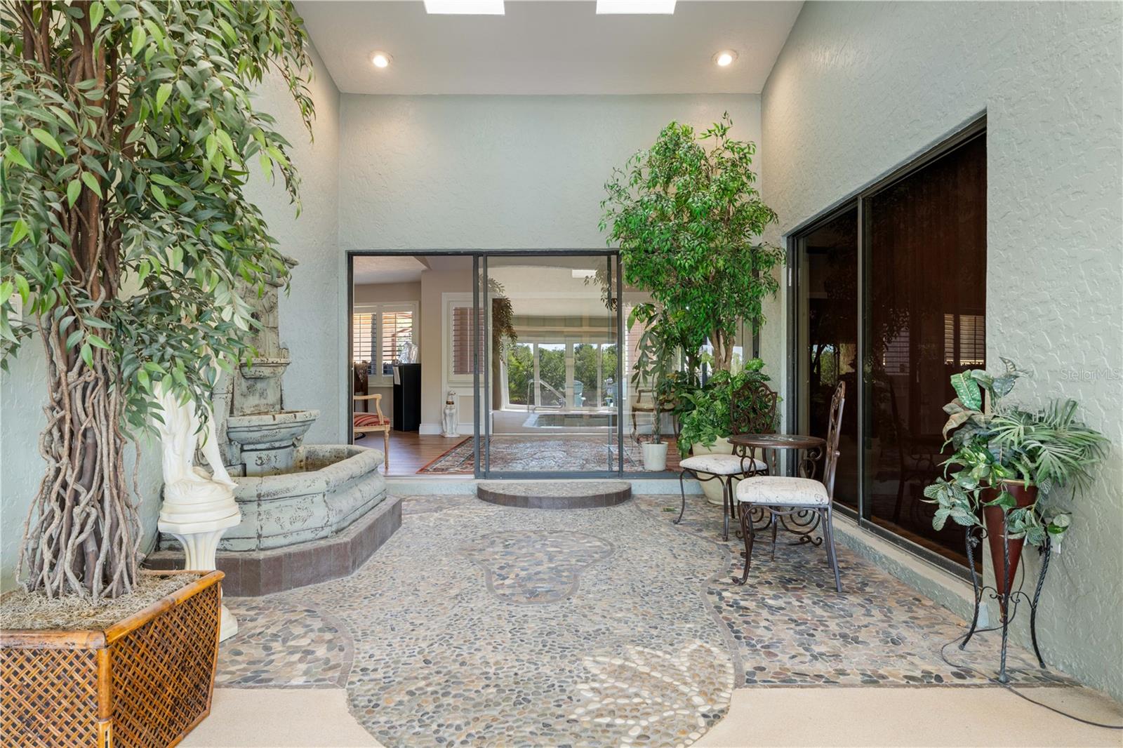 Image 41 of 70 For 2831 Deborah Drive