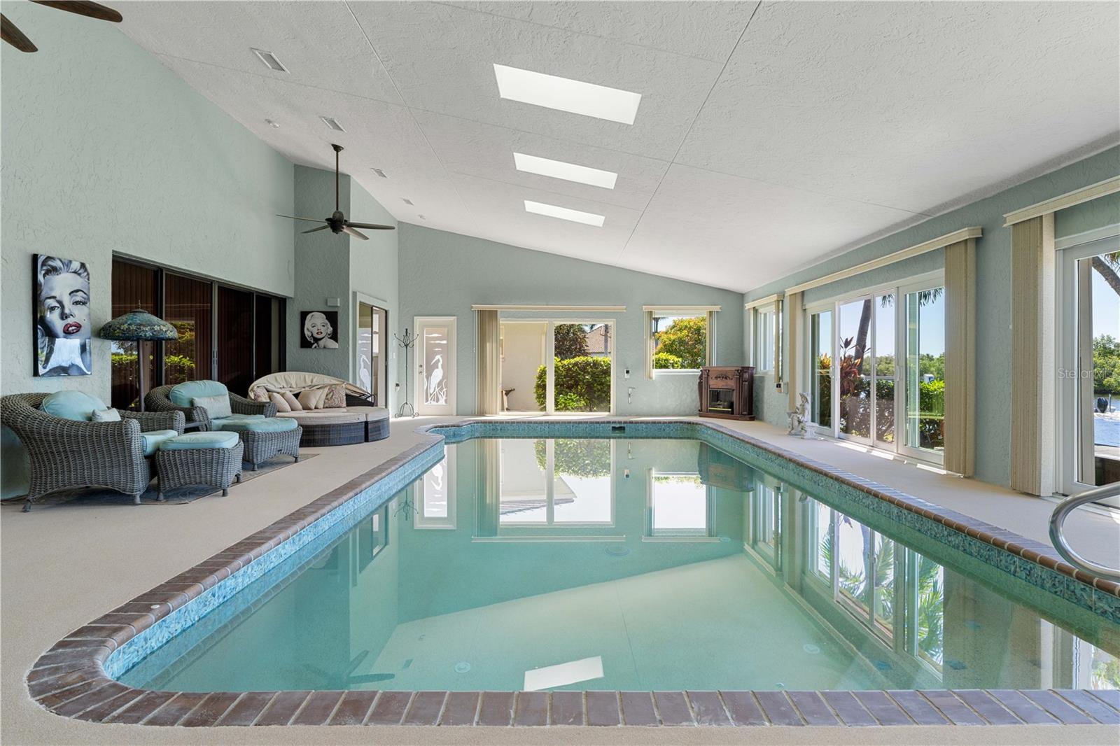 Image 49 of 70 For 2831 Deborah Drive