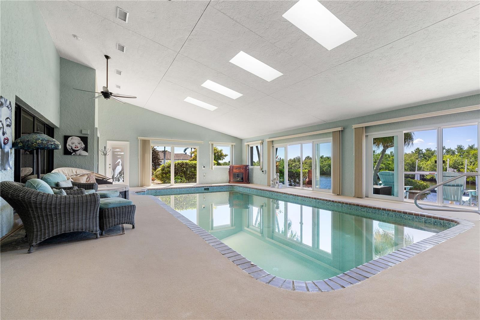 Image 6 of 70 For 2831 Deborah Drive