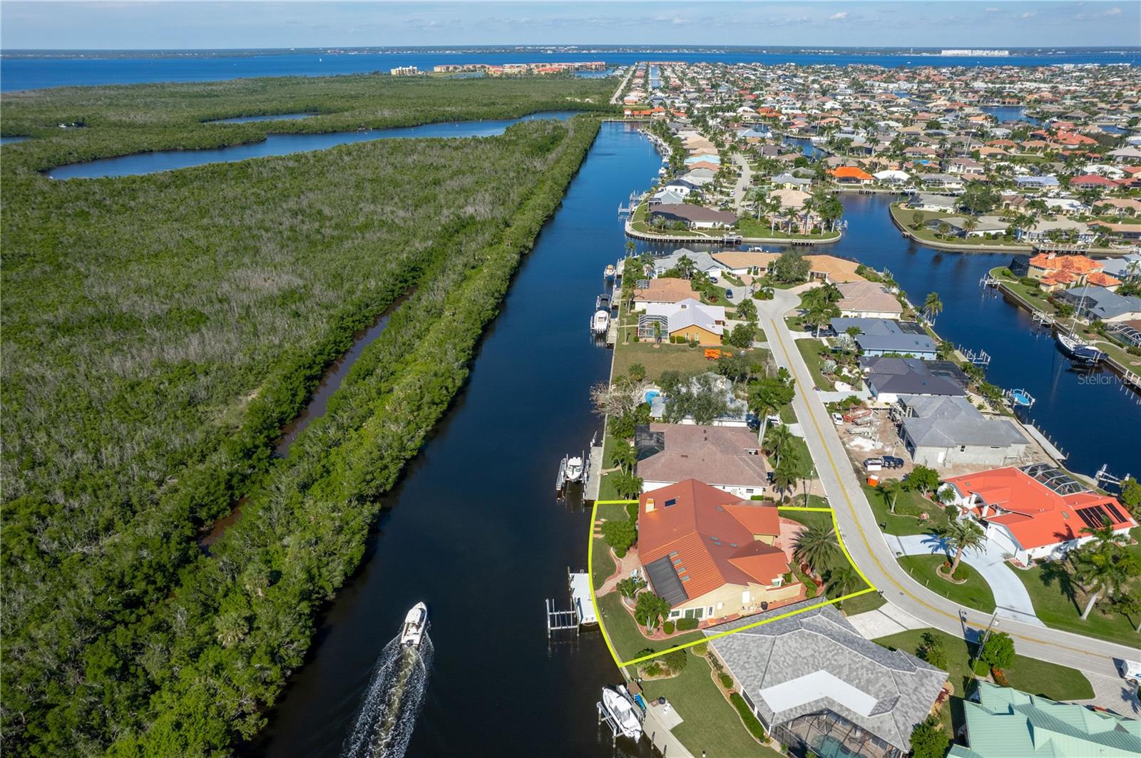 Image 63 of 70 For 2831 Deborah Drive