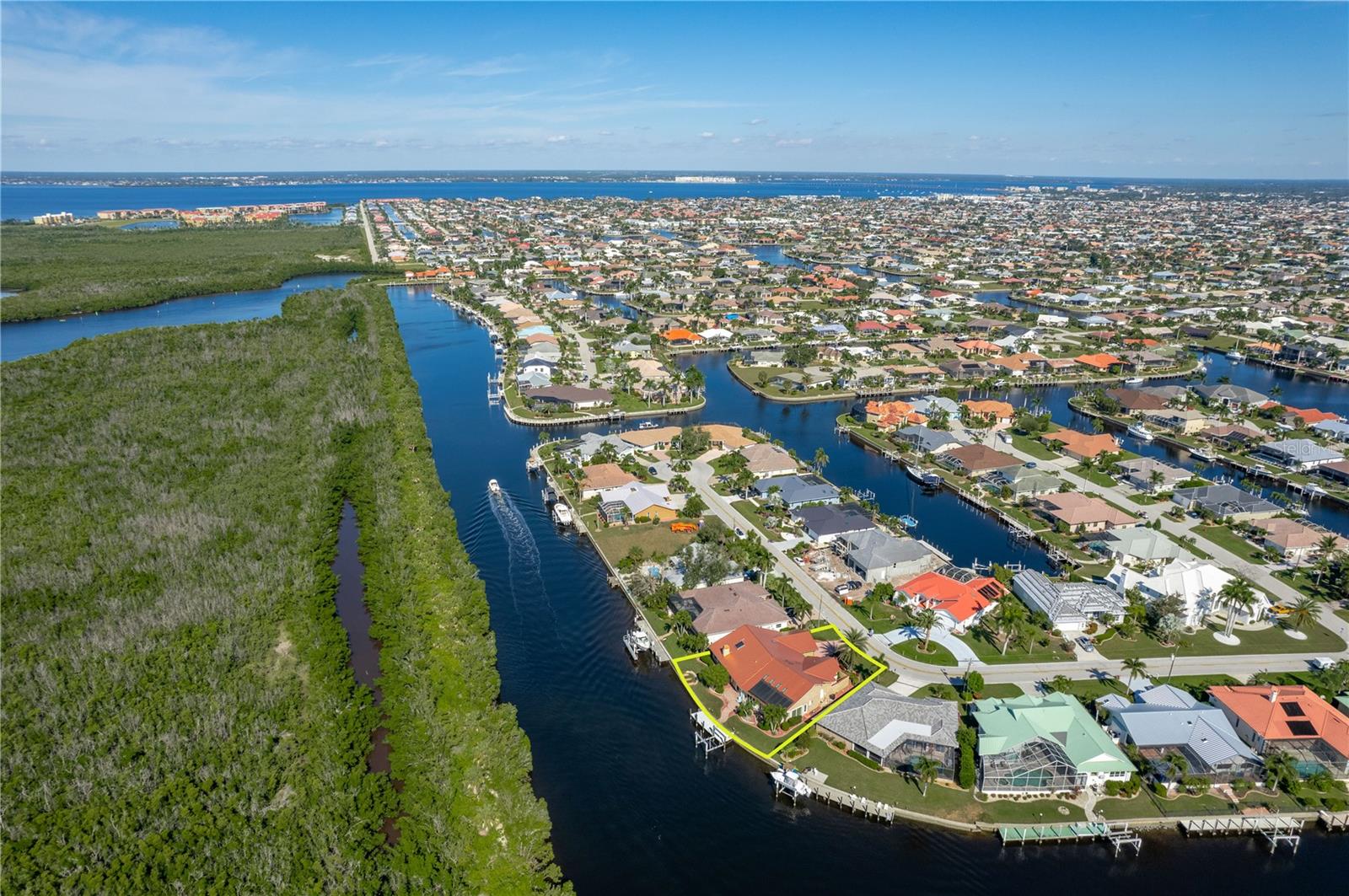 Image 67 of 70 For 2831 Deborah Drive