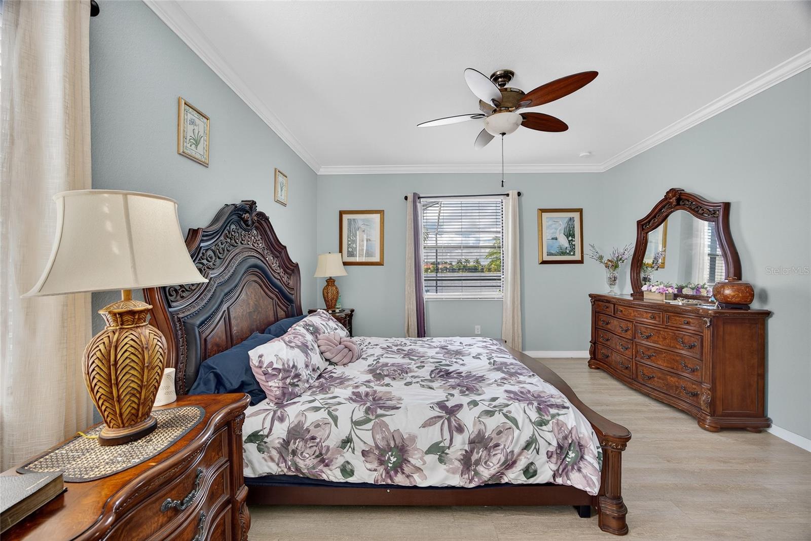 Image 17 of 39 For 2877 Via Piazza Loop