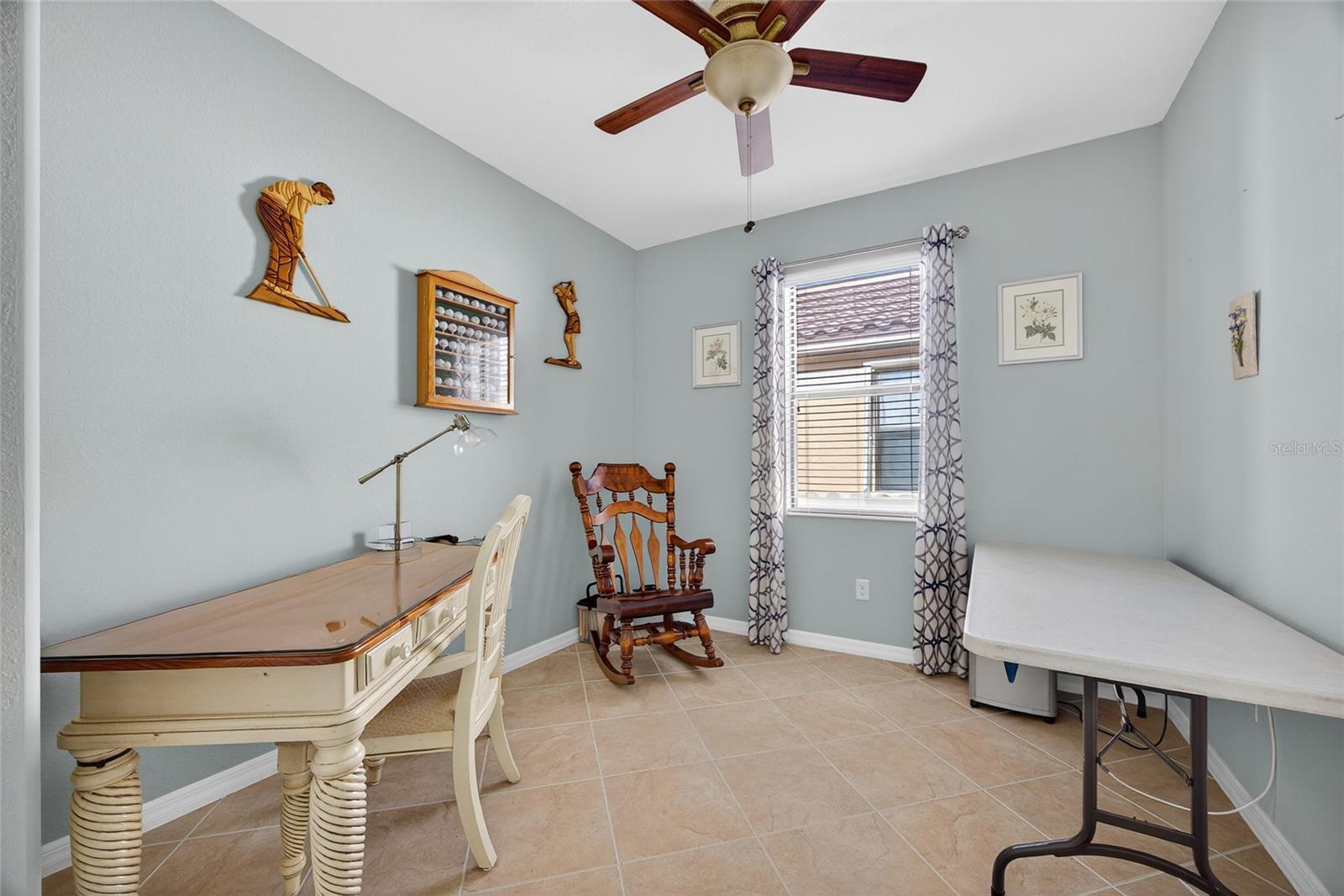 Image 24 of 39 For 2877 Via Piazza Loop