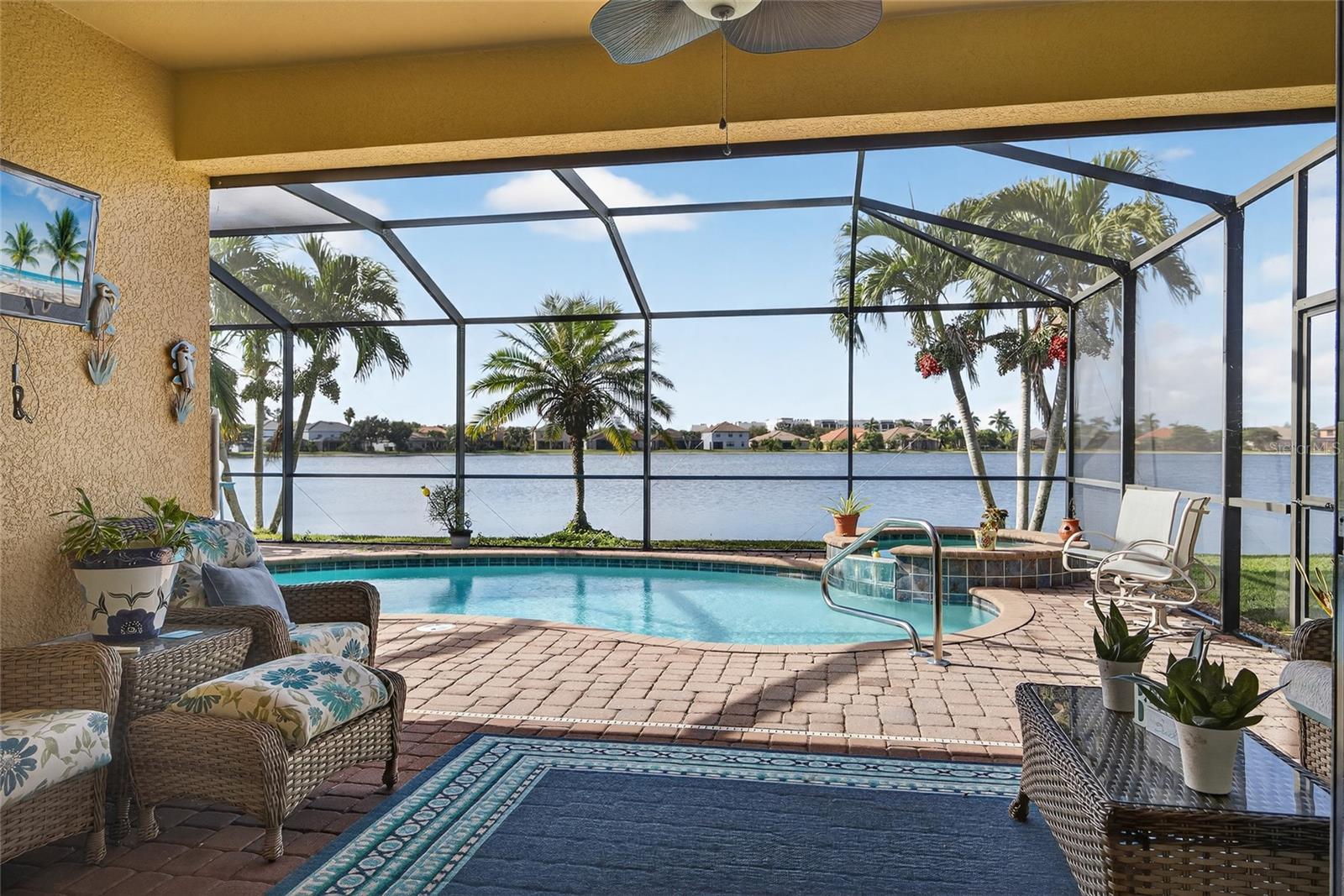 Image 28 of 39 For 2877 Via Piazza Loop