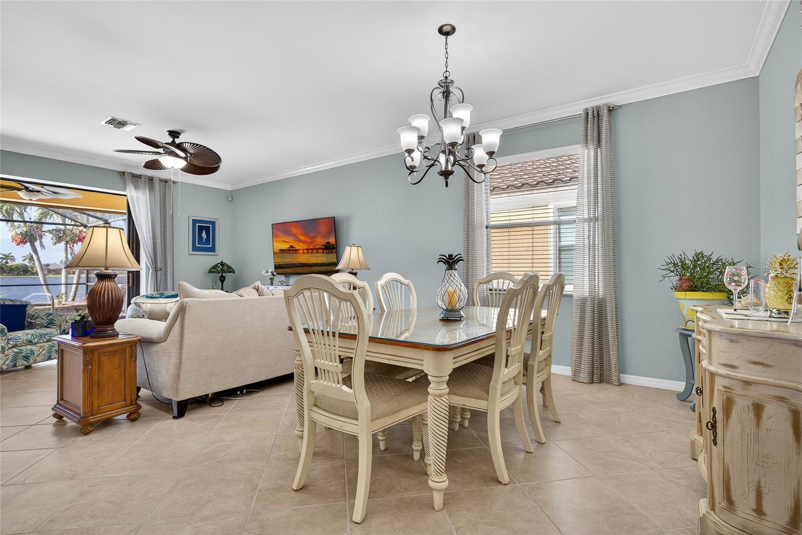 Image 7 of 39 For 2877 Via Piazza Loop