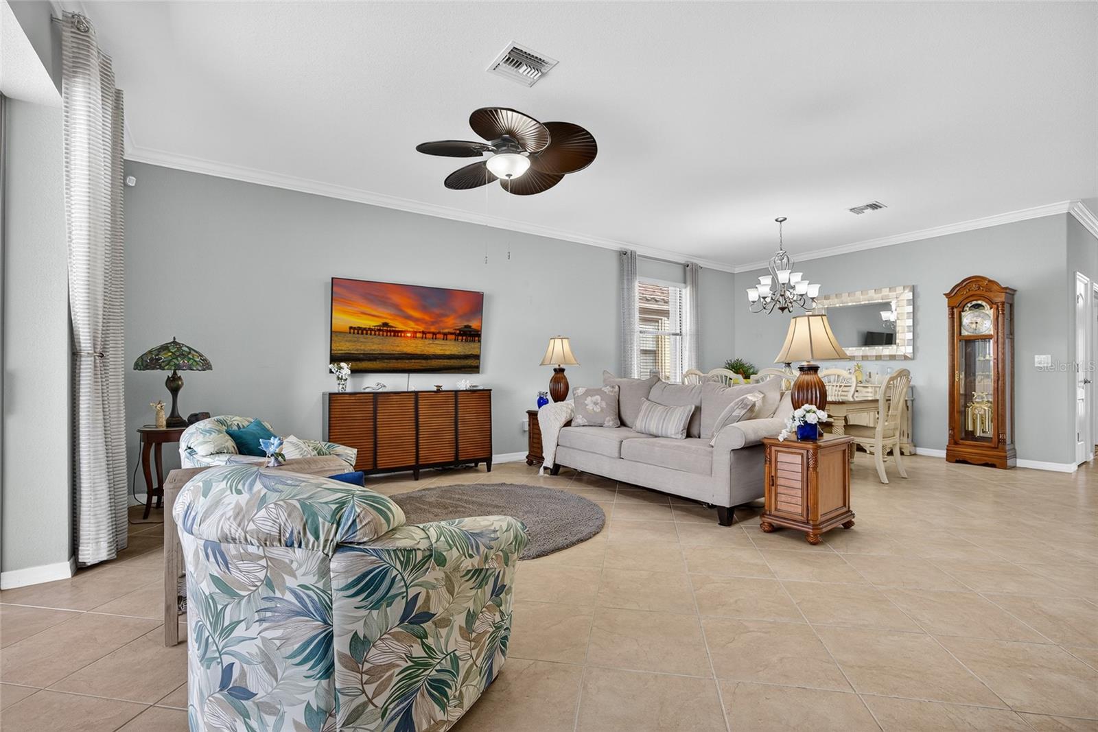 Image 9 of 39 For 2877 Via Piazza Loop