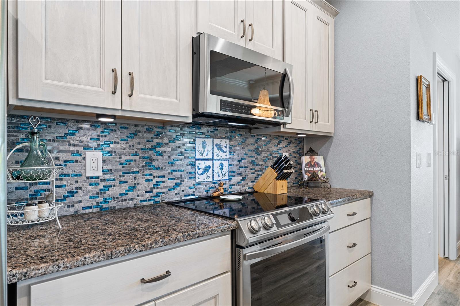 Image 22 of 50 For 571 Port Bendres Drive