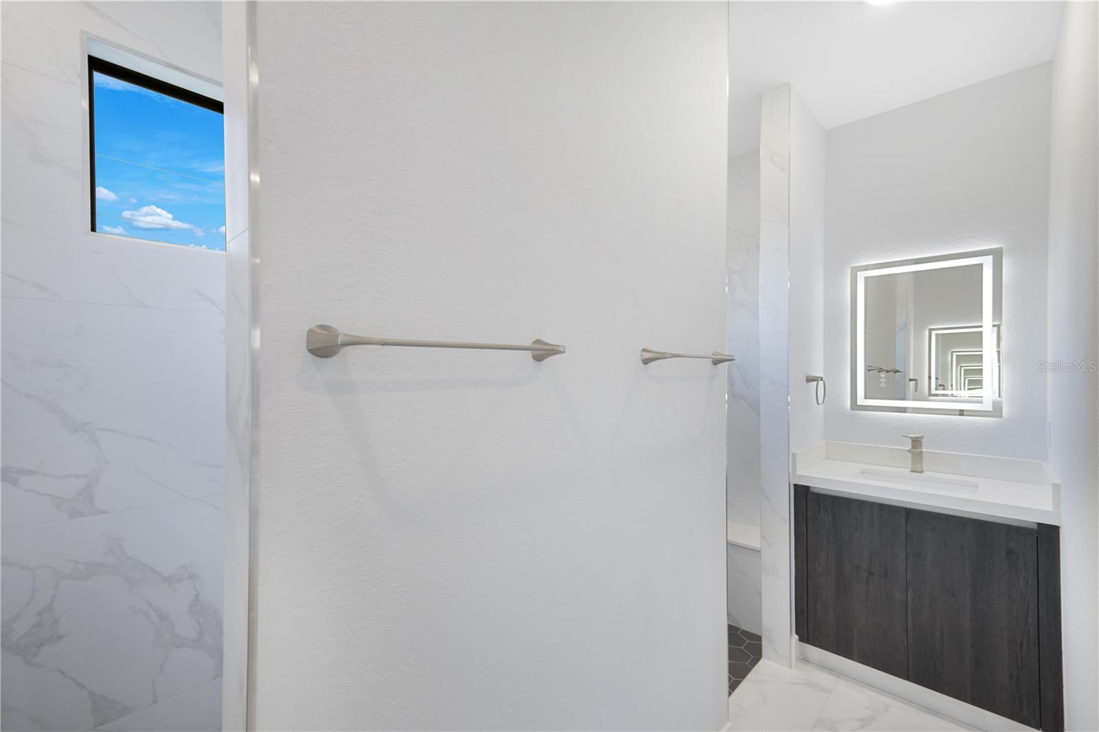 Image 12 of 46 For 10123 Boylston Street