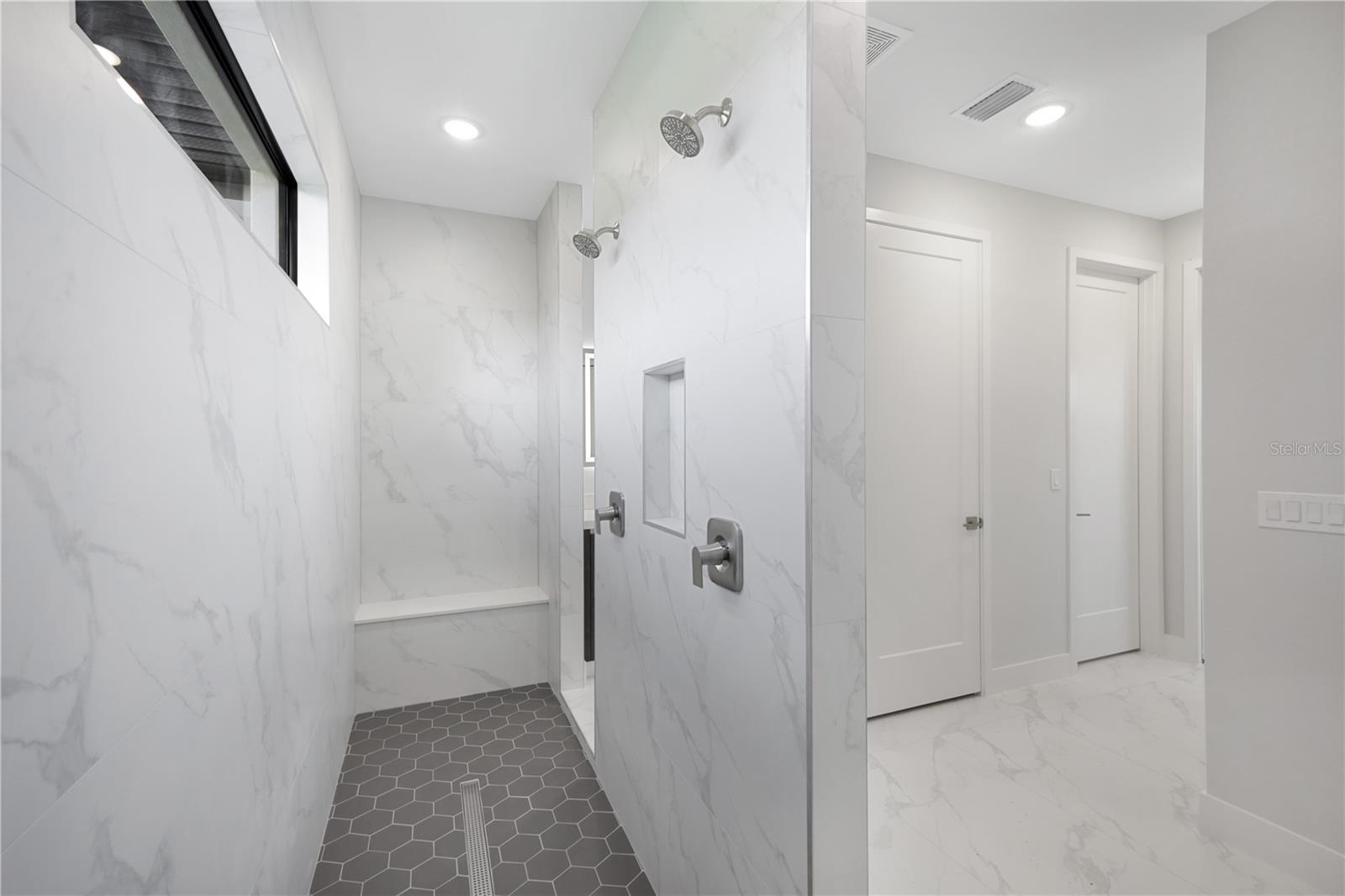 Image 14 of 46 For 10123 Boylston Street