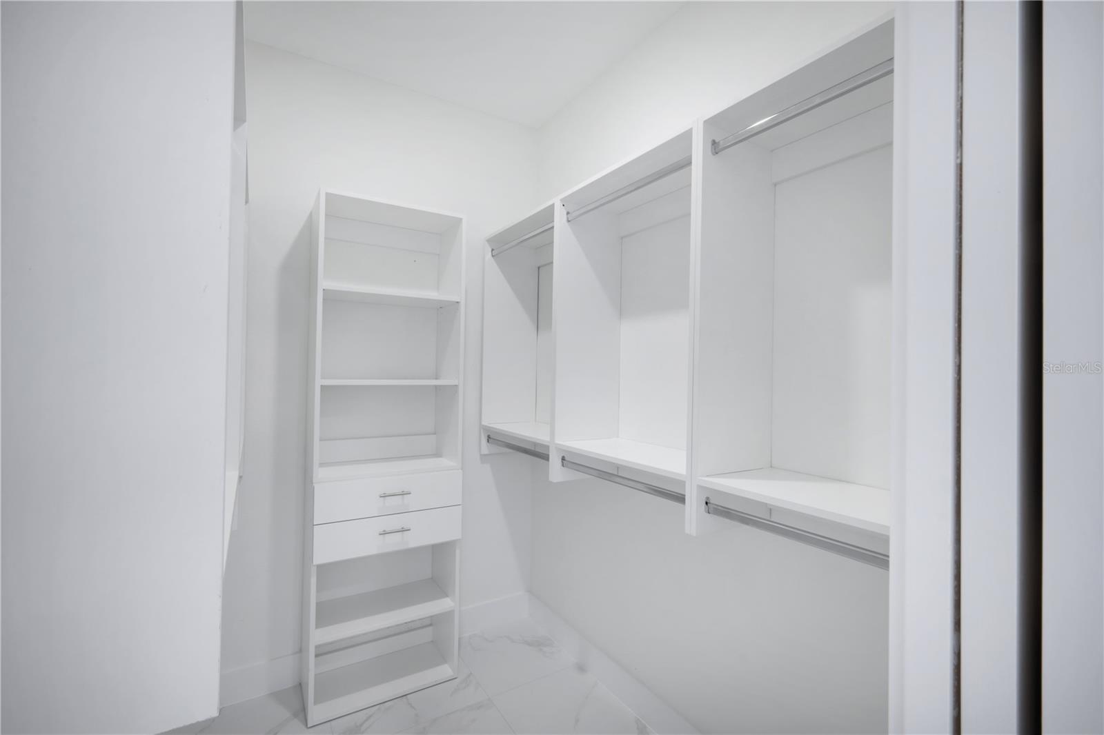 Image 19 of 46 For 10123 Boylston Street