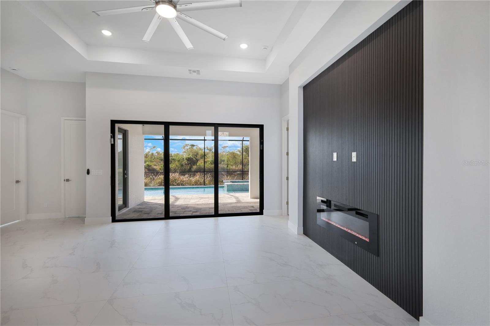 Image 3 of 46 For 10123 Boylston Street