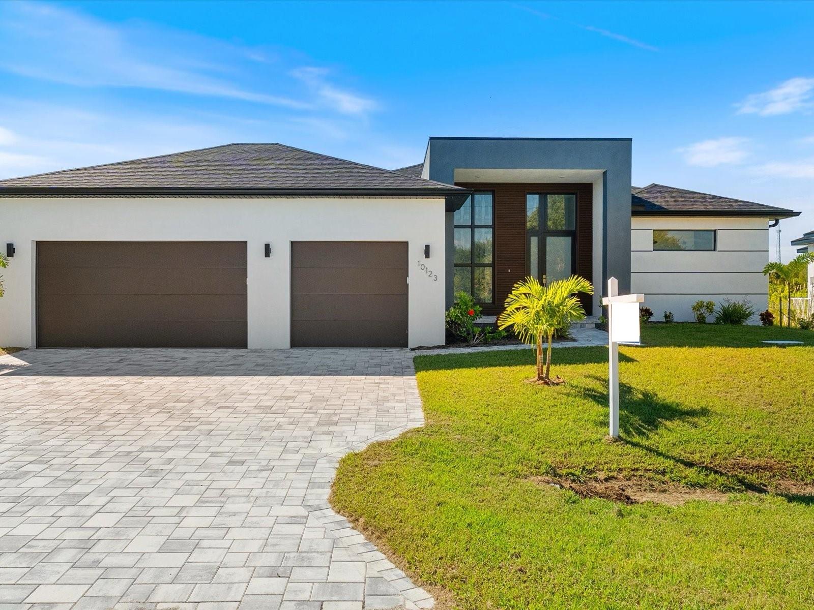 Image 45 of 46 For 10123 Boylston Street