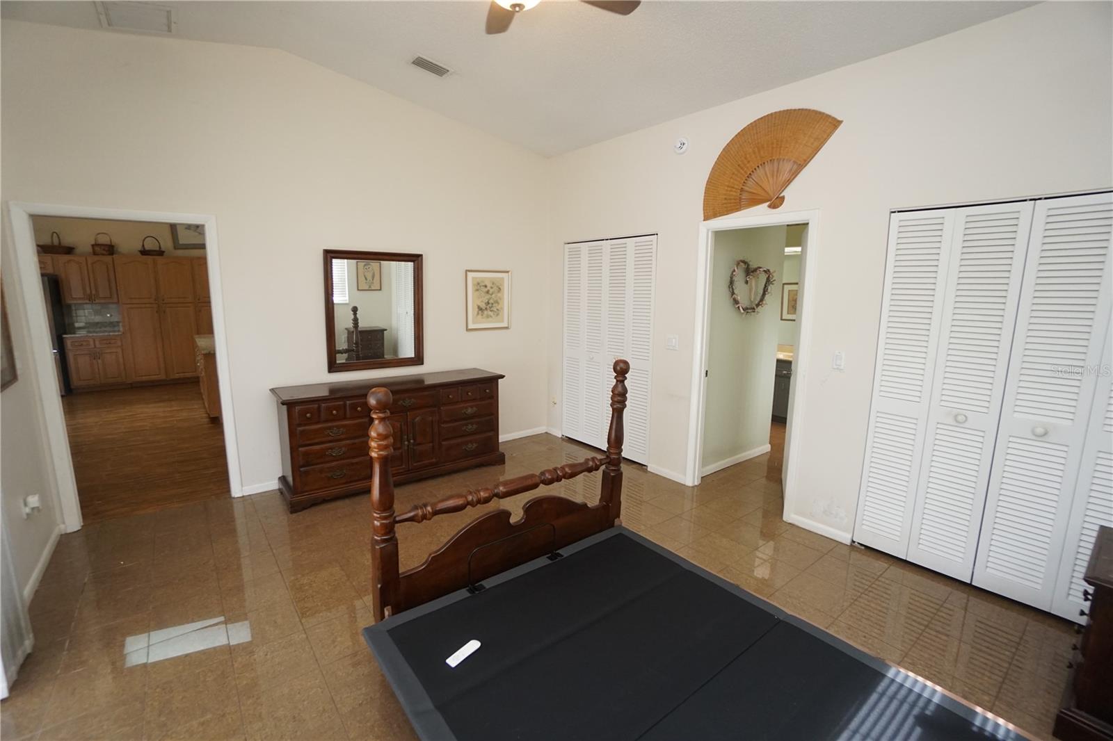 Image 19 of 44 For 3255 Geneva Street