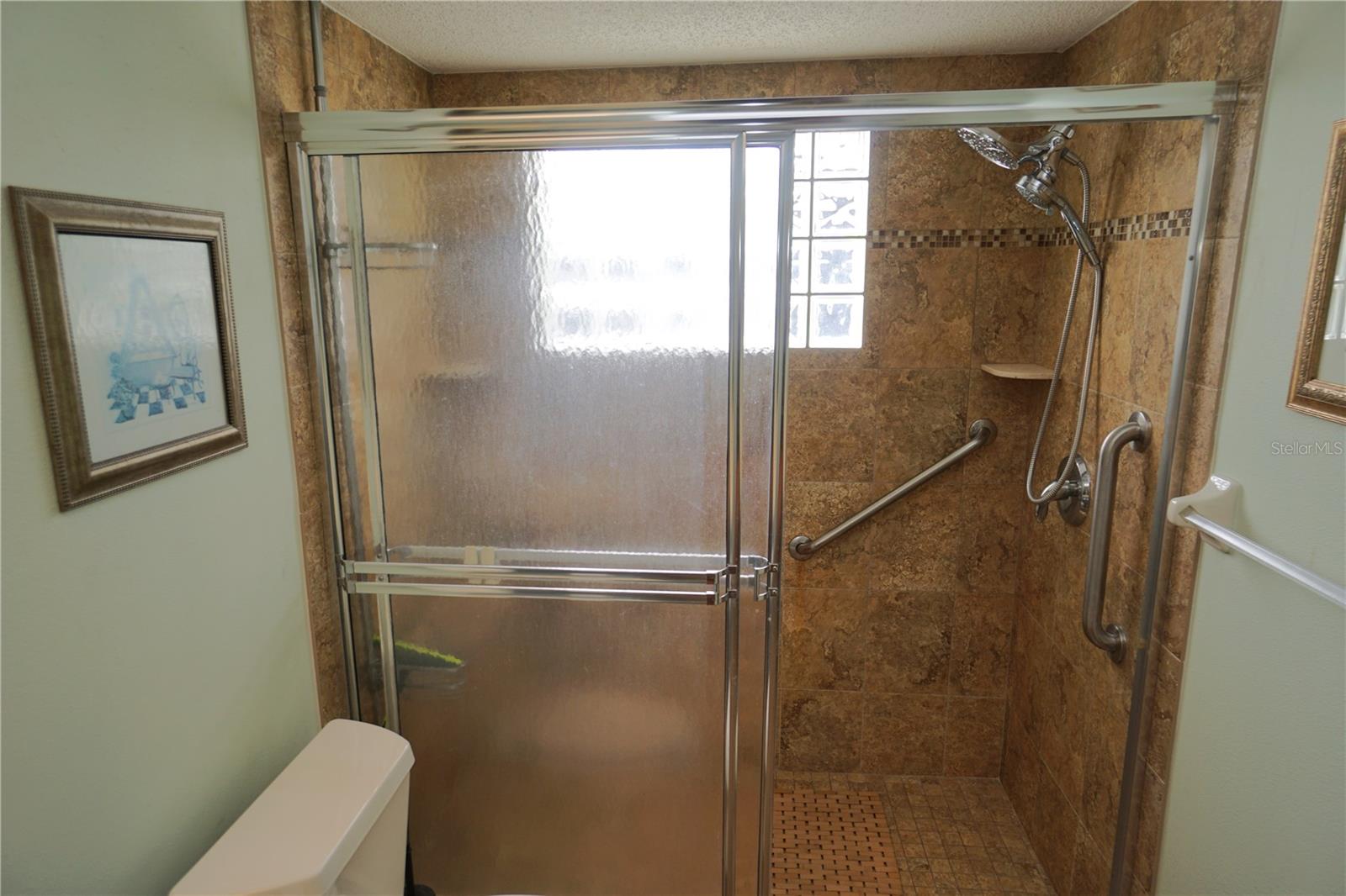 Image 21 of 44 For 3255 Geneva Street