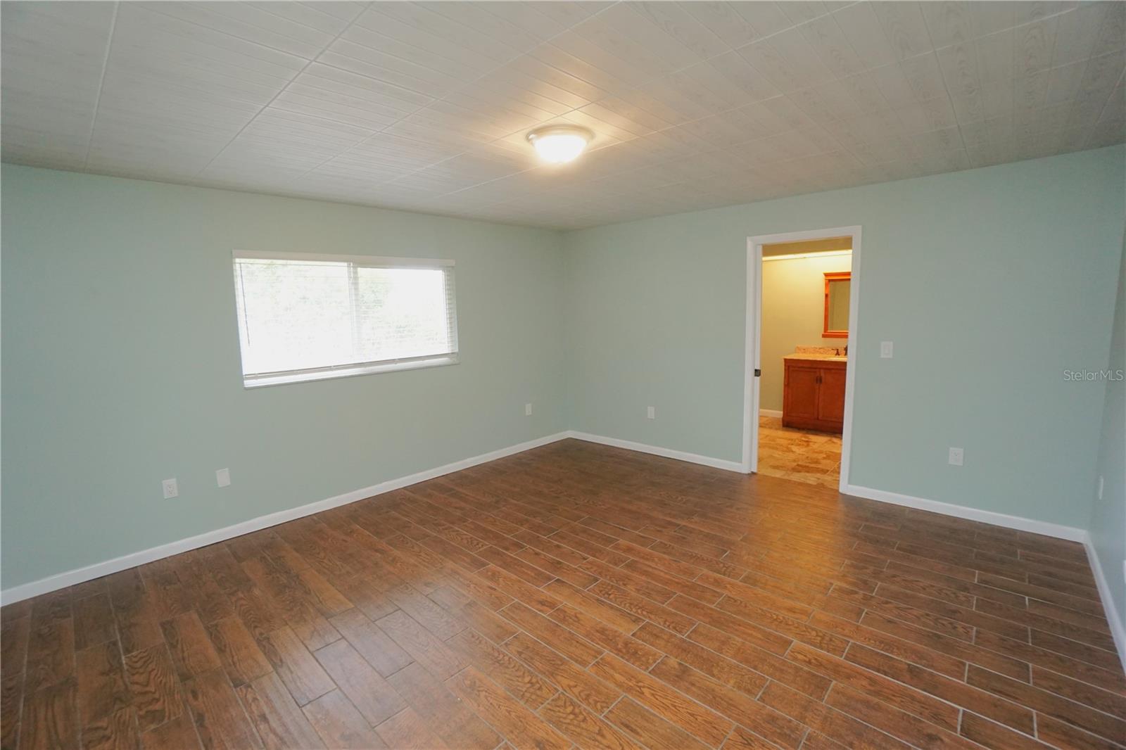 Image 22 of 44 For 3255 Geneva Street