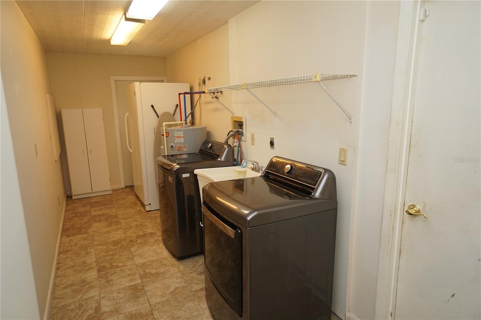 Image 26 of 44 For 3255 Geneva Street