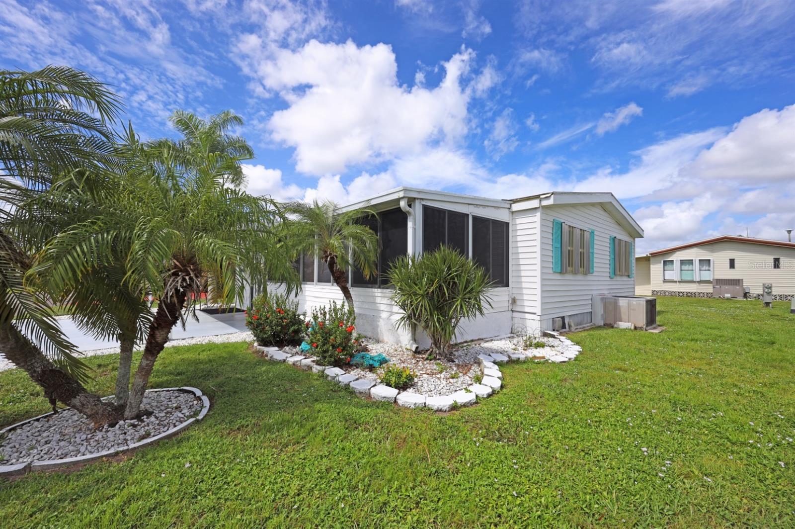 Image 10 of 53 For 2100 Kings Highway 640