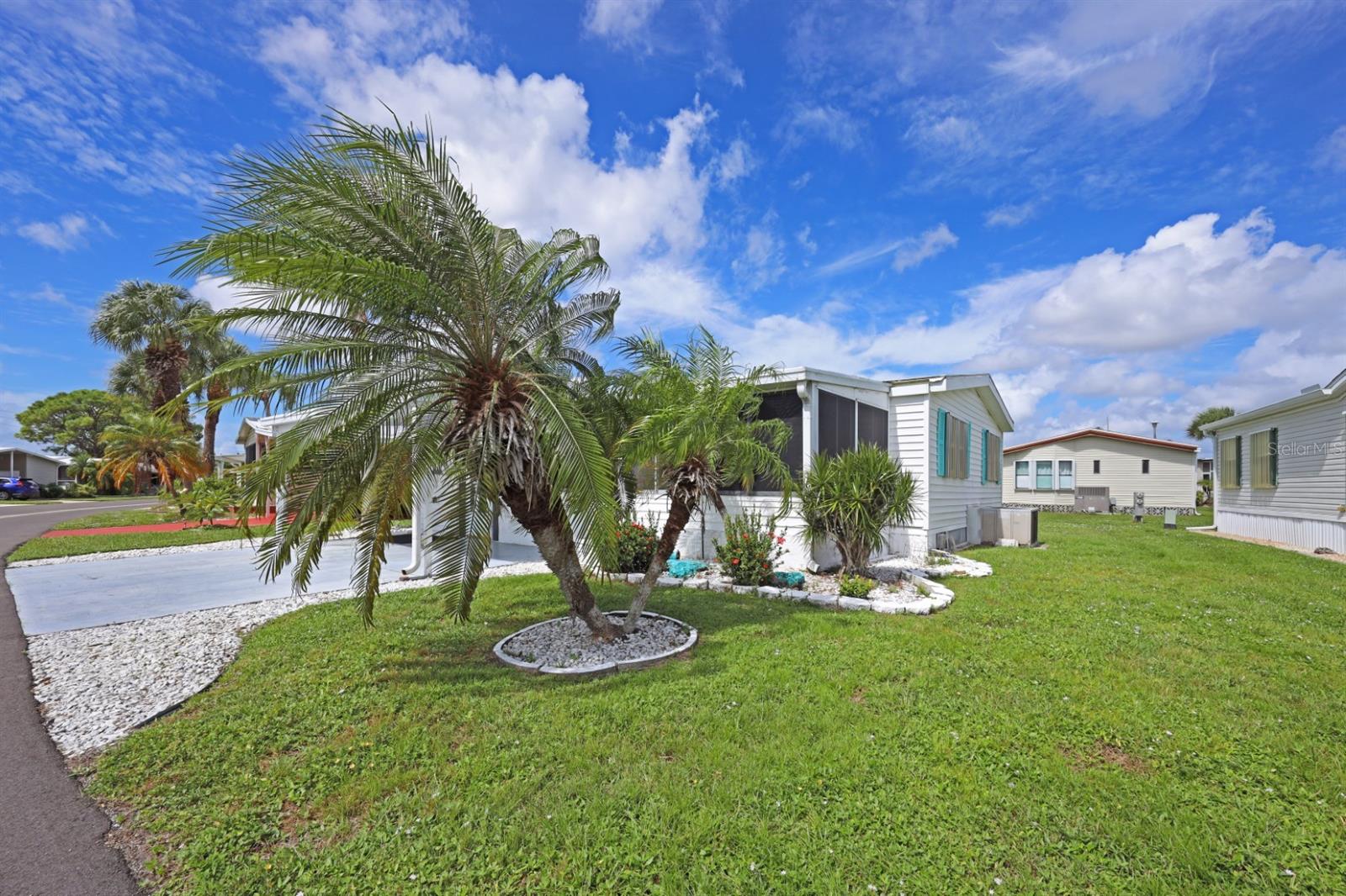 Image 23 of 53 For 2100 Kings Highway 640