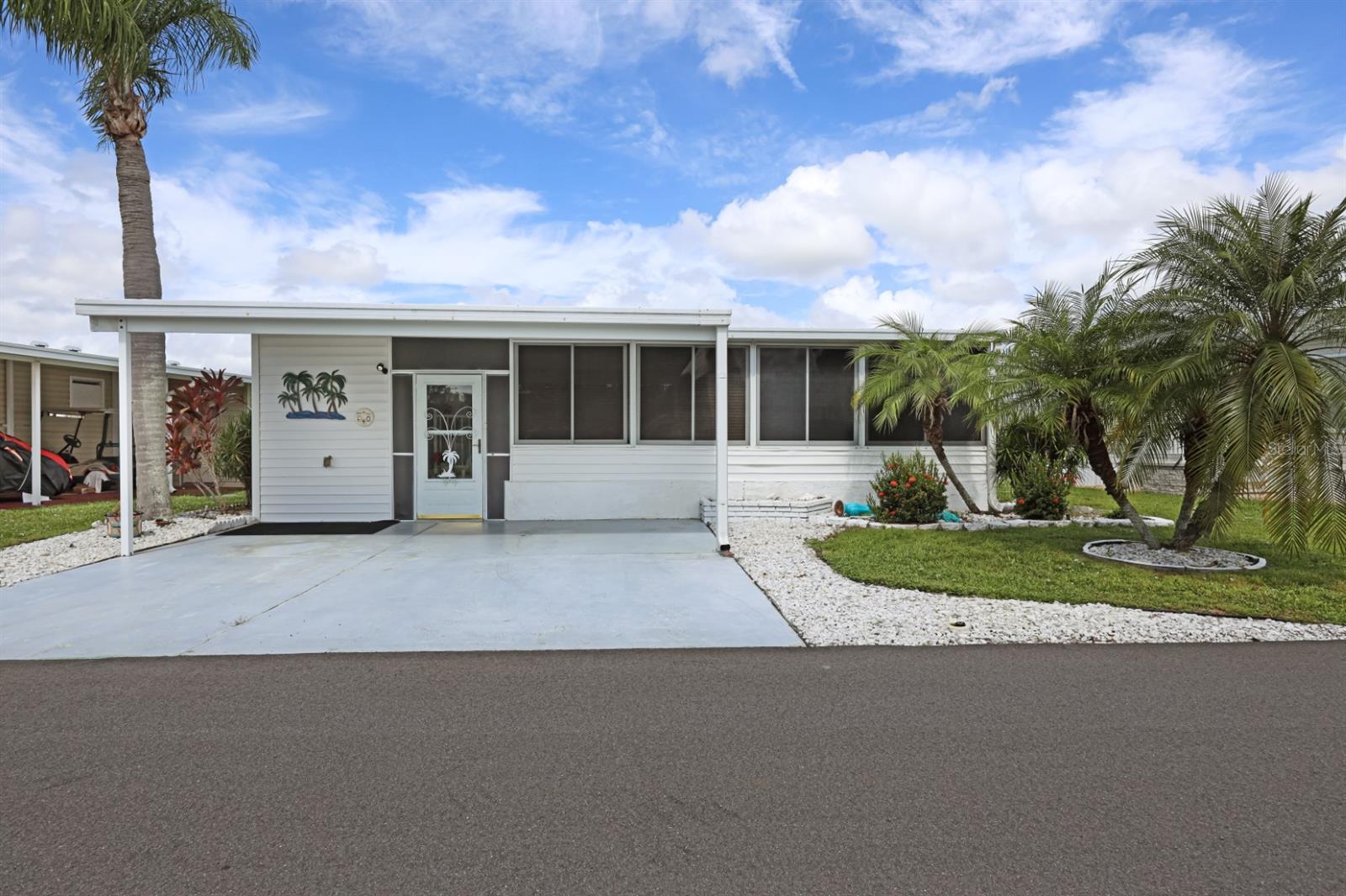 Image 24 of 53 For 2100 Kings Highway 640