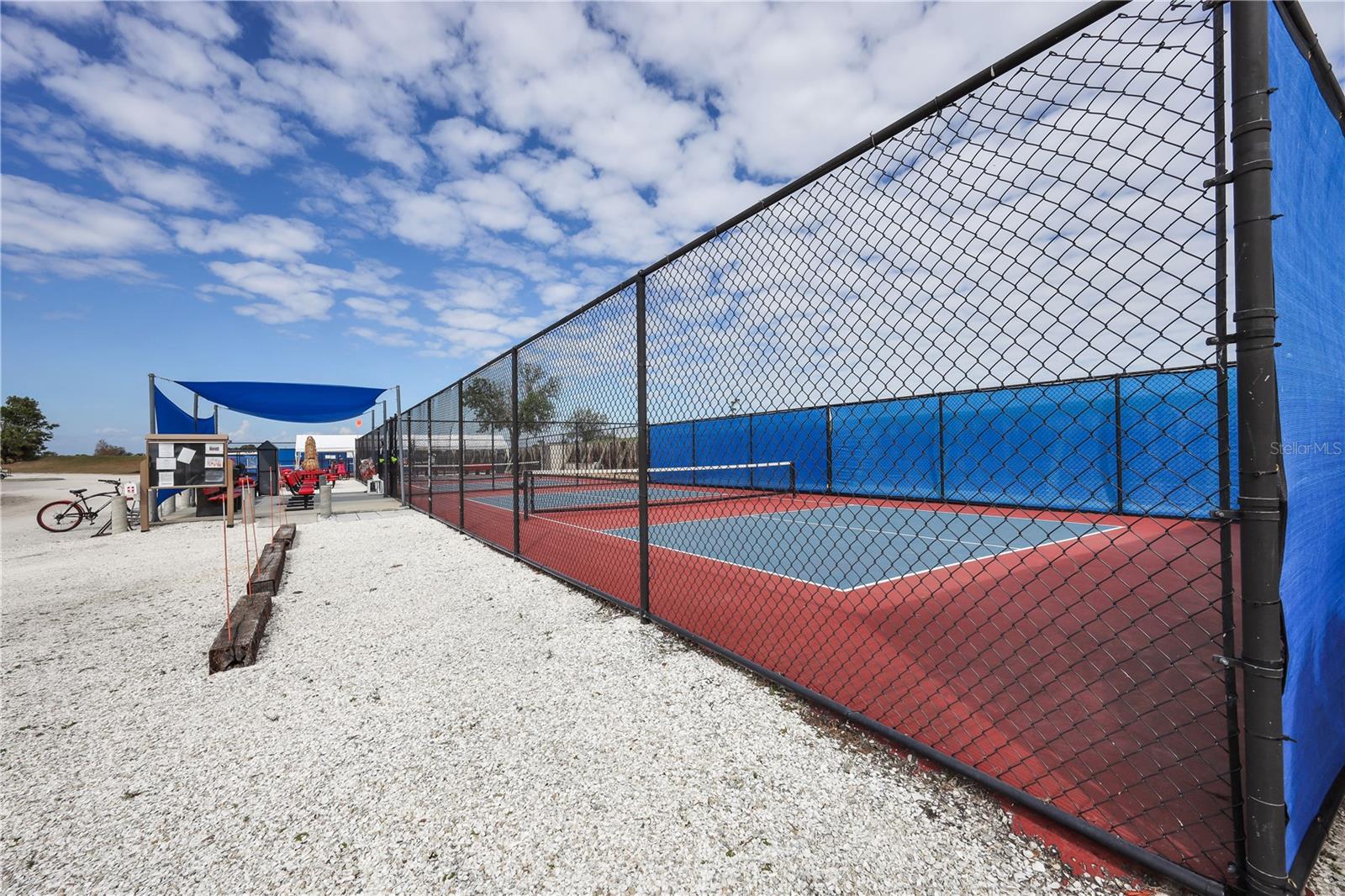 Image 33 of 53 For 2100 Kings Highway 640