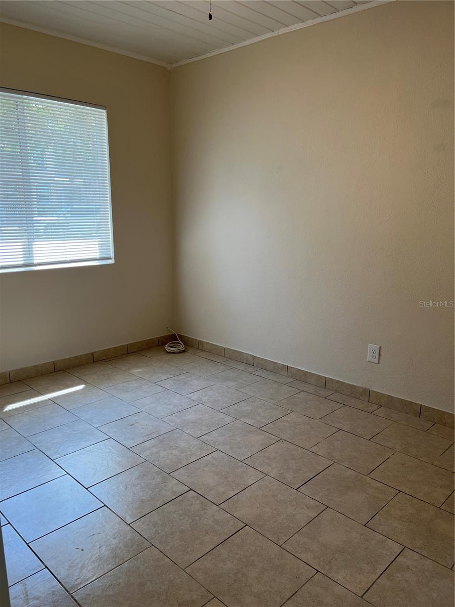 Image 33 of 37 For 418 - 438 Virginia Avenue