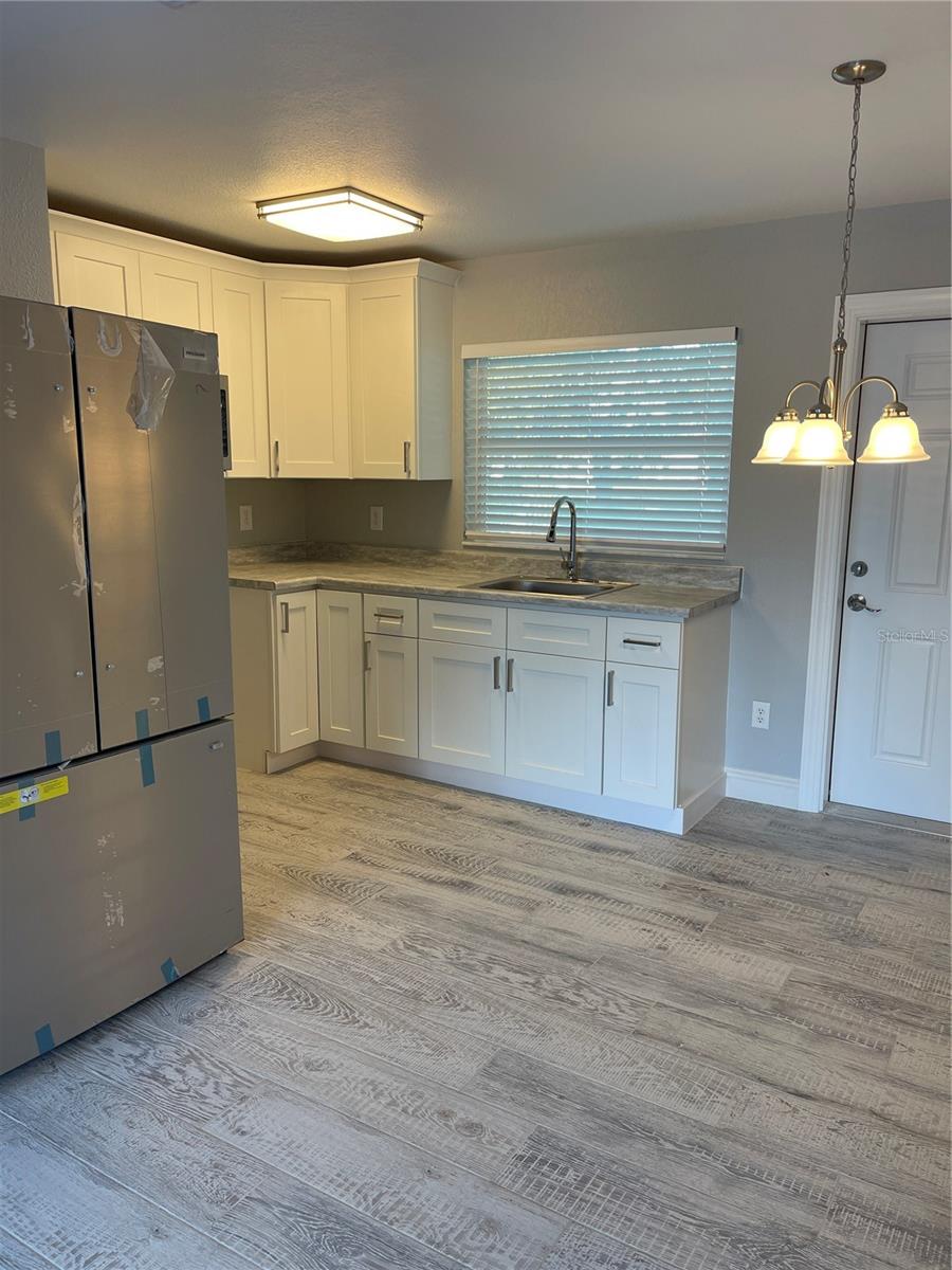 Image 5 of 37 For 418 - 438 Virginia Avenue