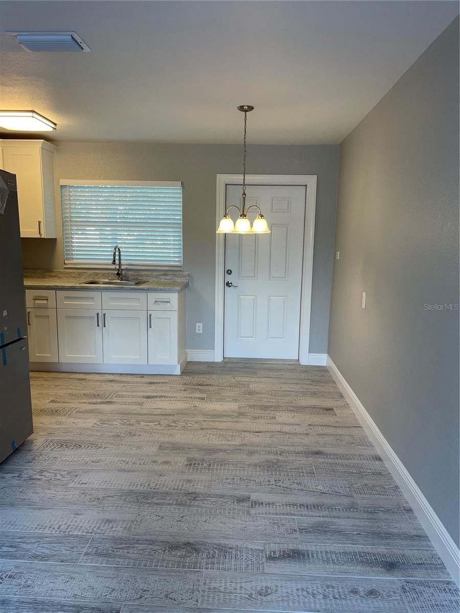 Image 6 of 37 For 418 - 438 Virginia Avenue