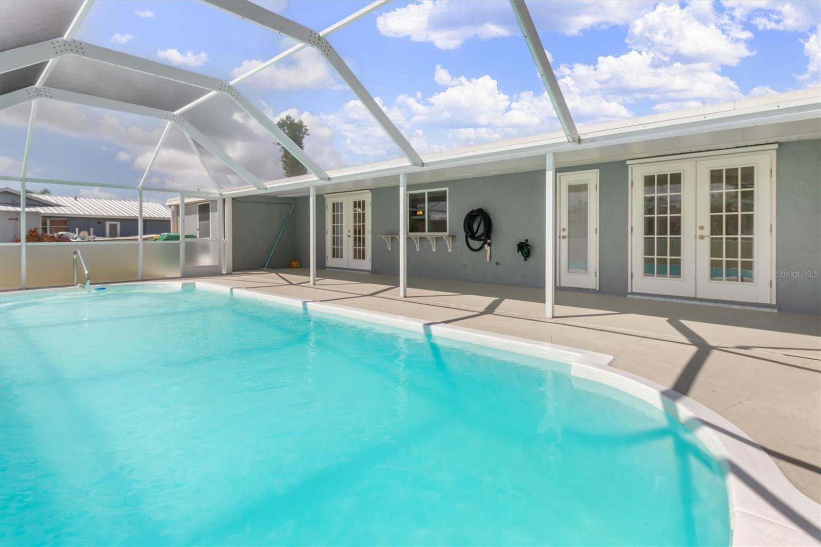 Image 2 of 36 For 703 Spring Lake Boulevard Nw