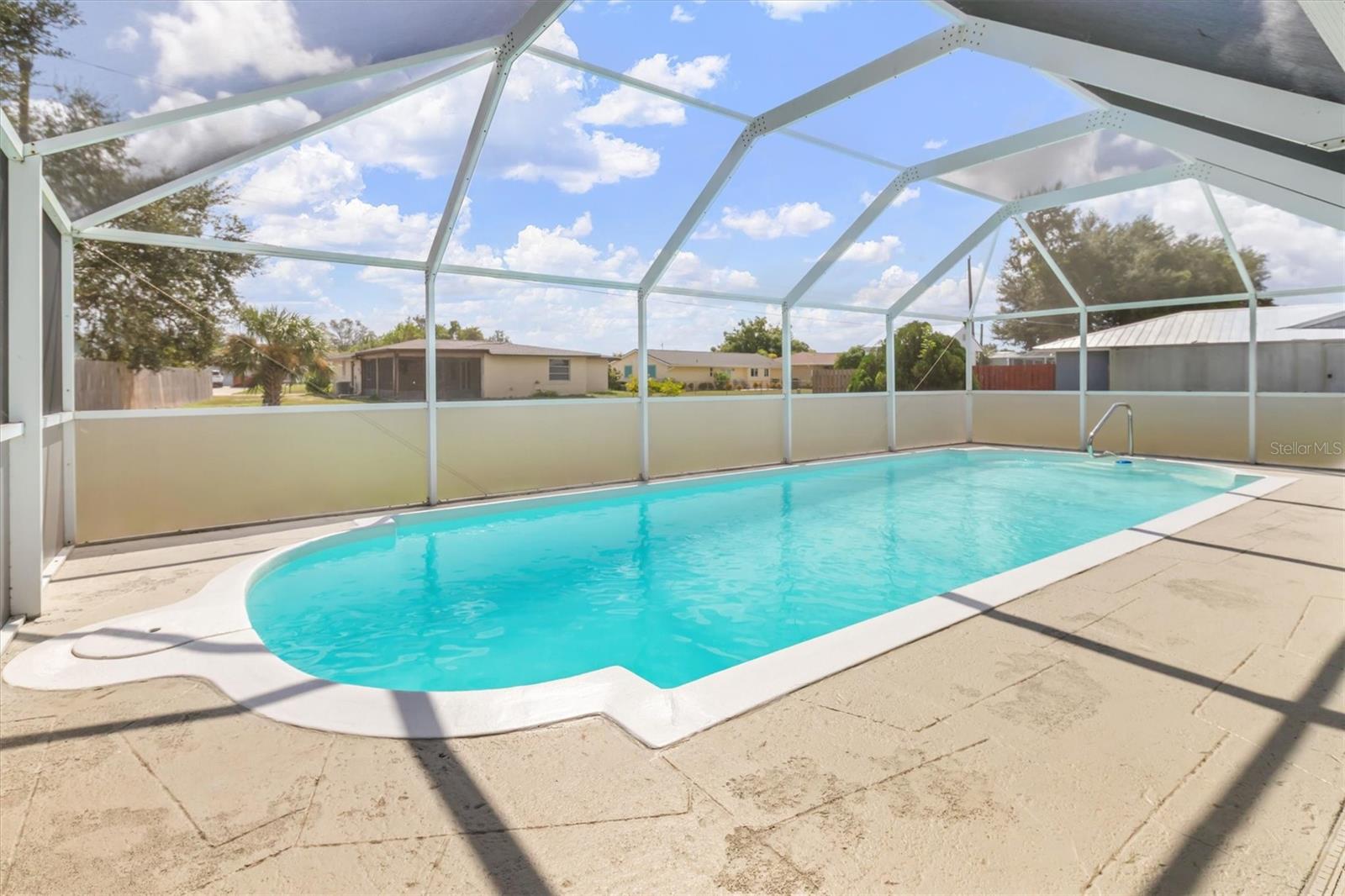 Image 23 of 36 For 703 Spring Lake Boulevard Nw