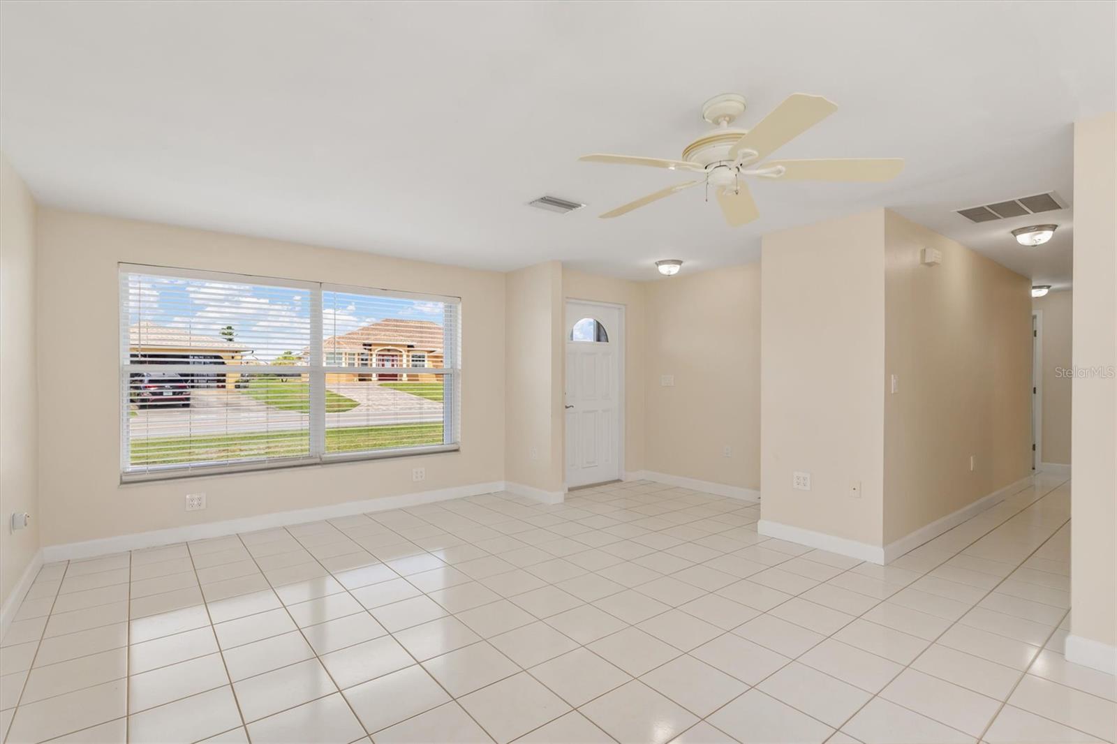 Image 3 of 36 For 703 Spring Lake Boulevard Nw