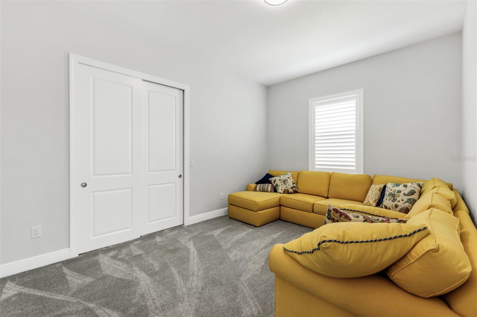 Image 26 of 65 For 3302 Palm Dr