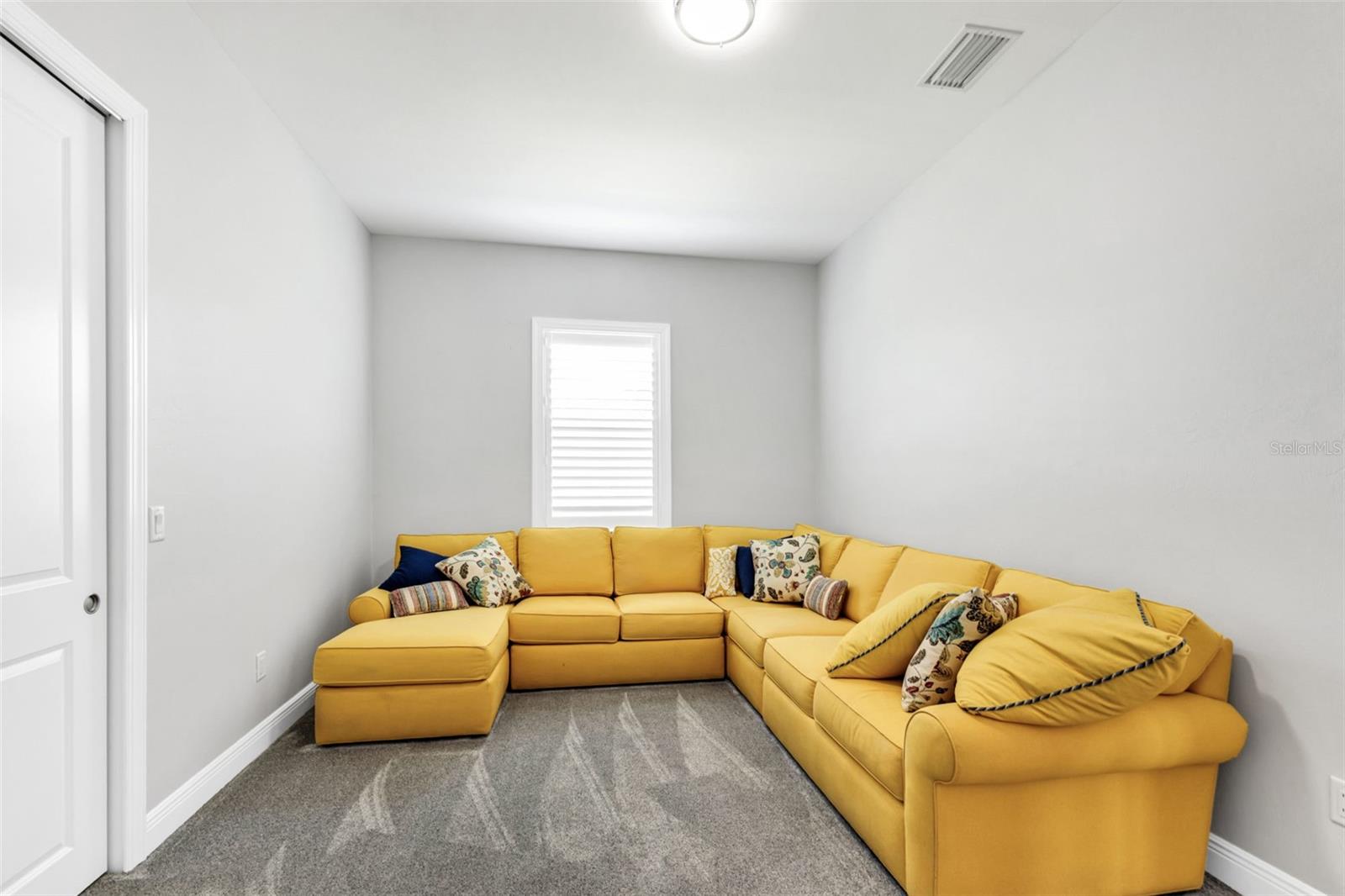 Image 27 of 65 For 3302 Palm Dr