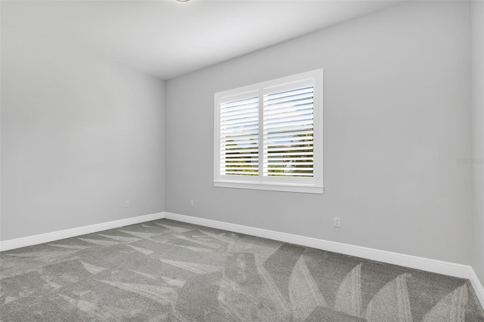 Image 30 of 65 For 3302 Palm Dr