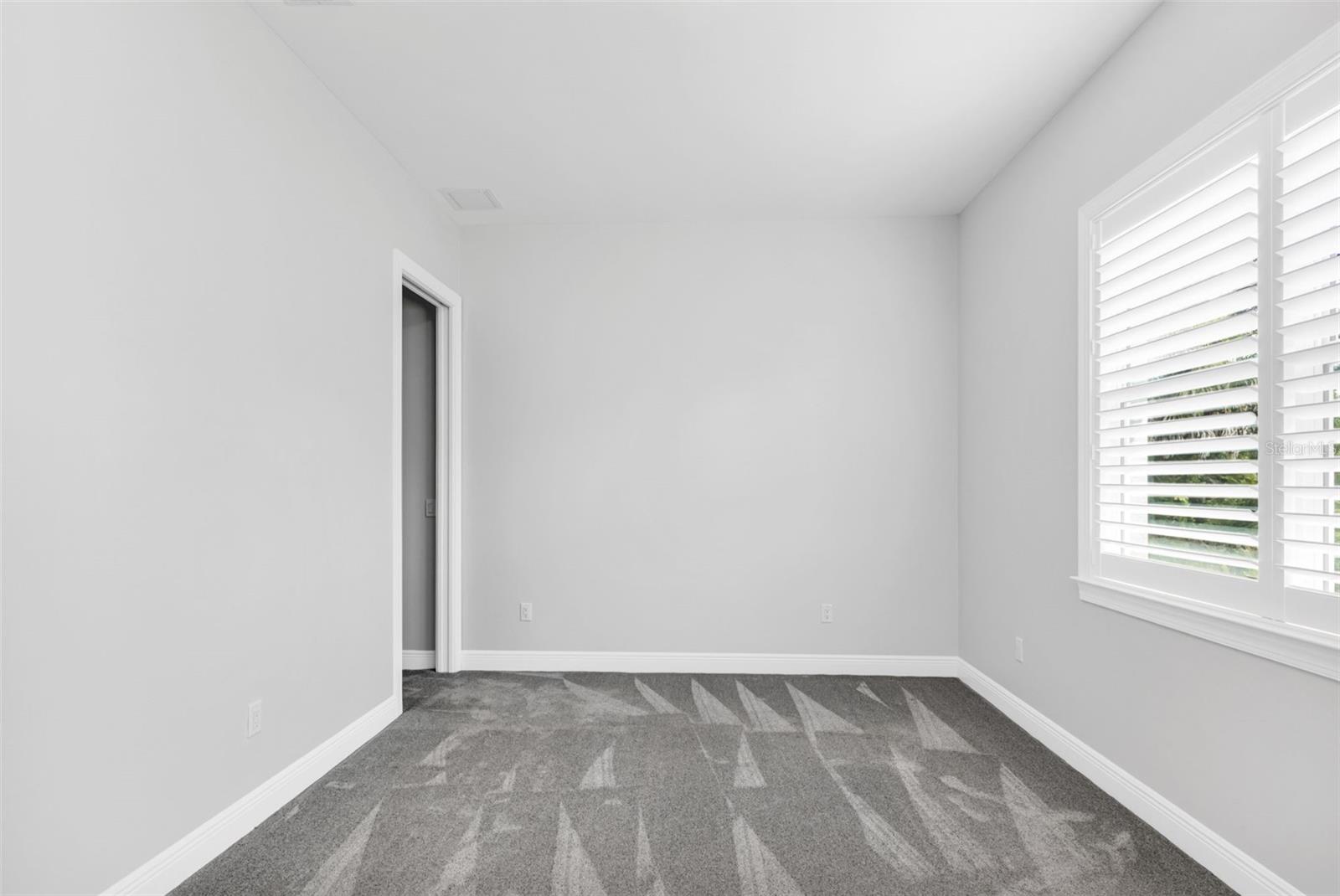 Image 31 of 65 For 3302 Palm Dr