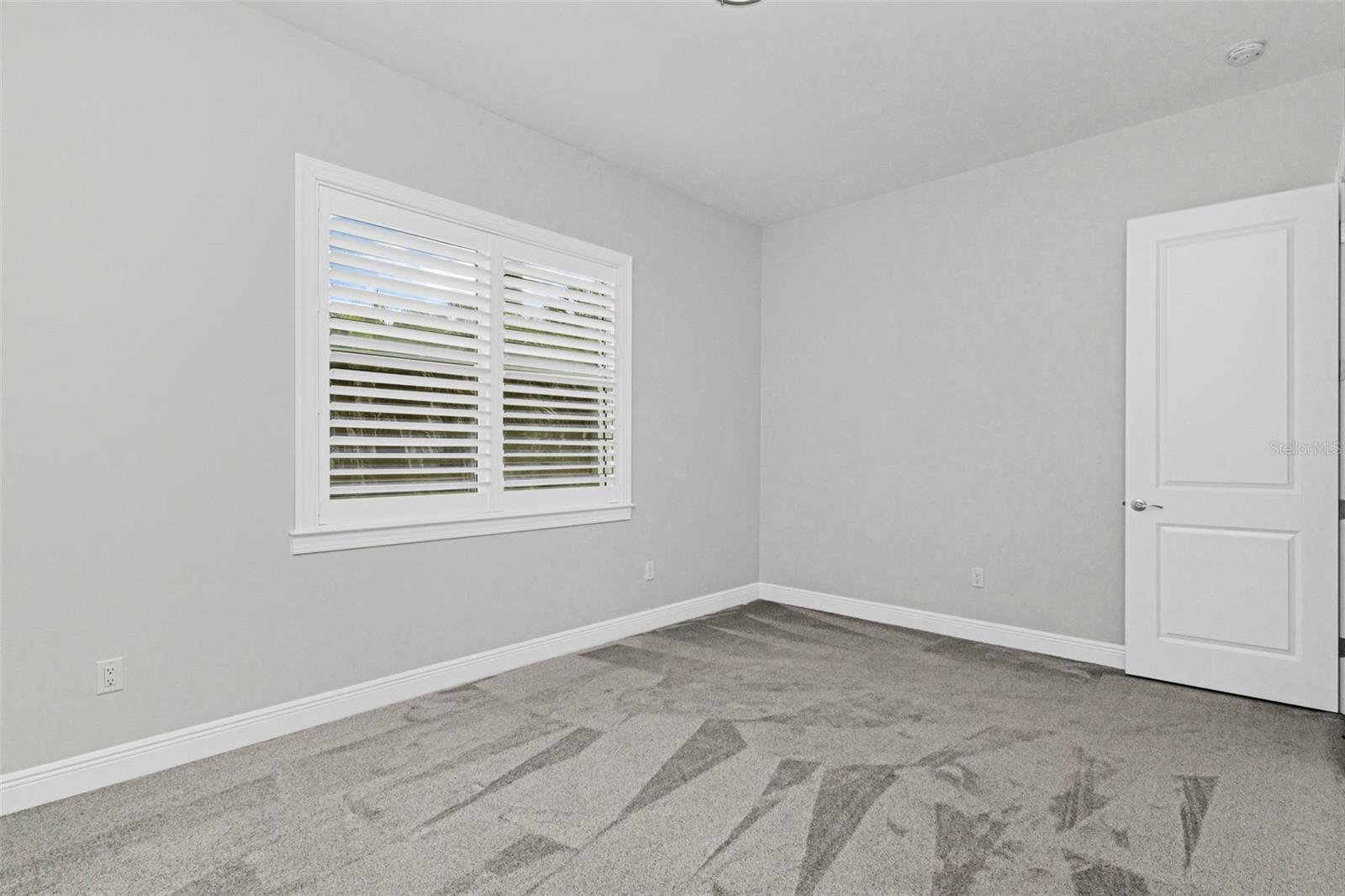 Image 33 of 65 For 3302 Palm Dr