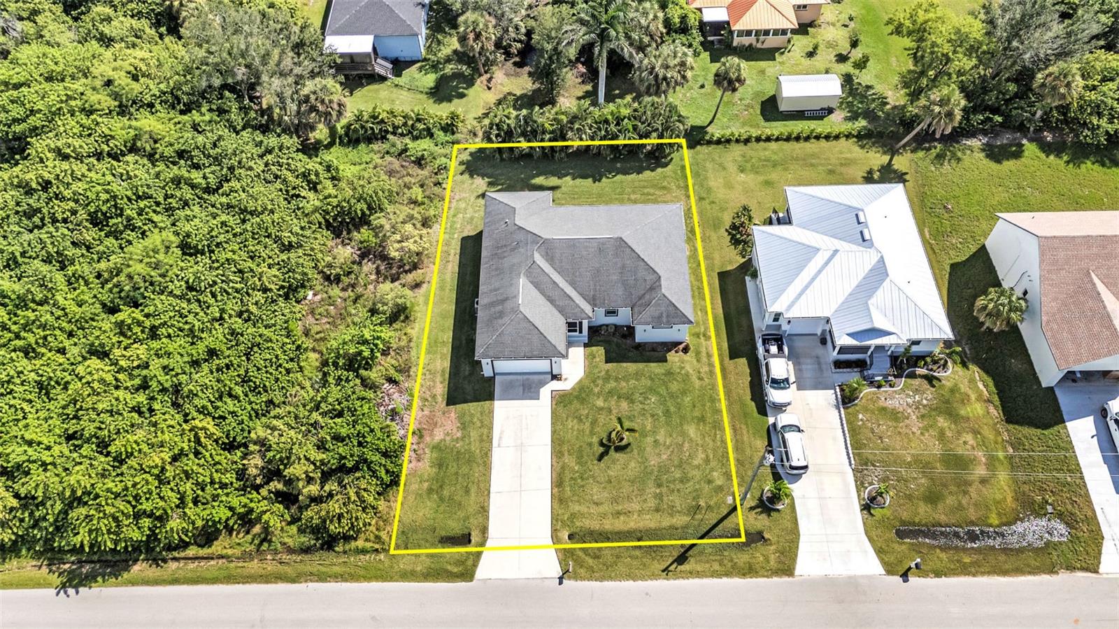 Image 40 of 65 For 3302 Palm Dr