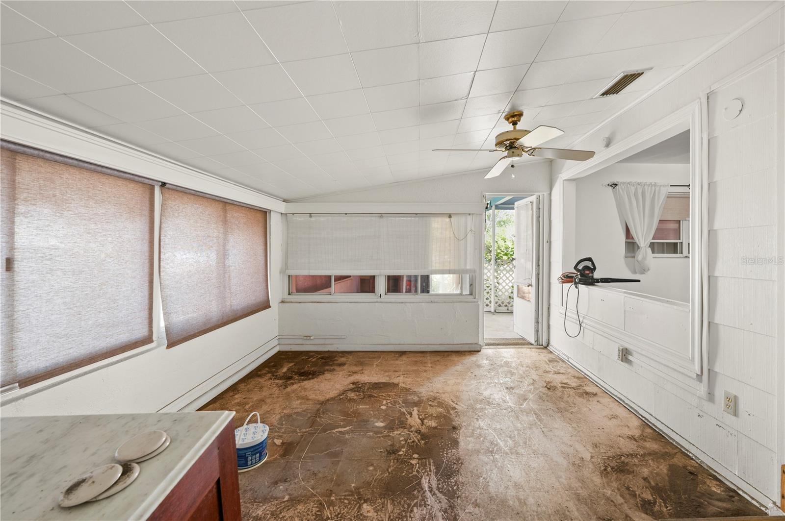 Image 16 of 30 For 210 Harvey Street