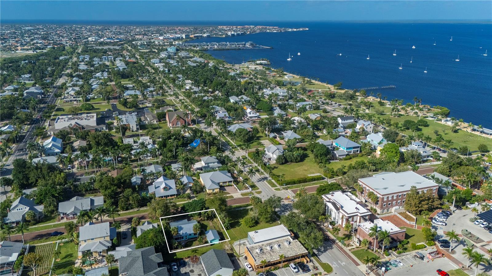 Image 24 of 30 For 210 Harvey Street