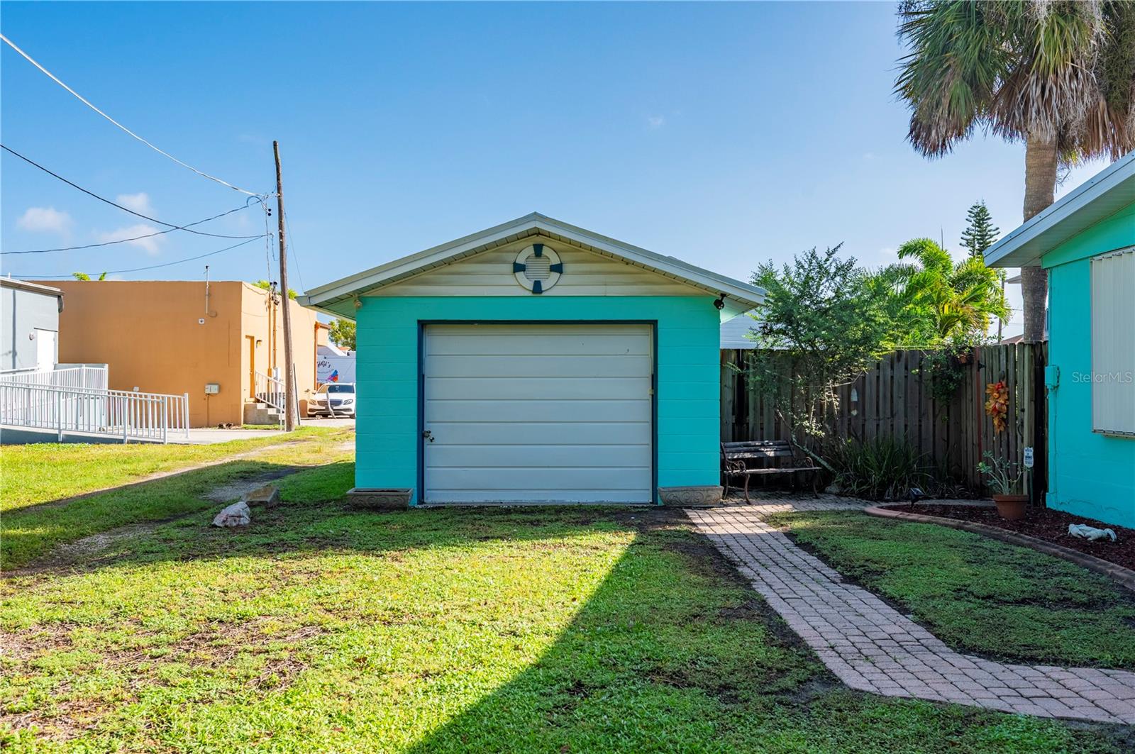 Image 5 of 30 For 210 Harvey Street