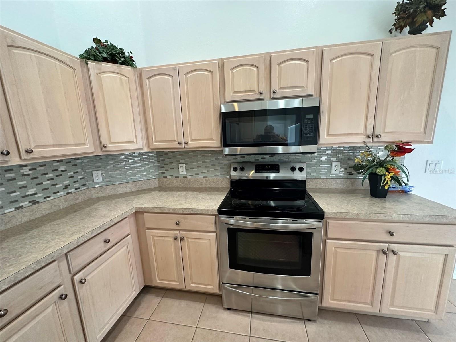 Image 6 of 19 For 6121 Surf Avenue